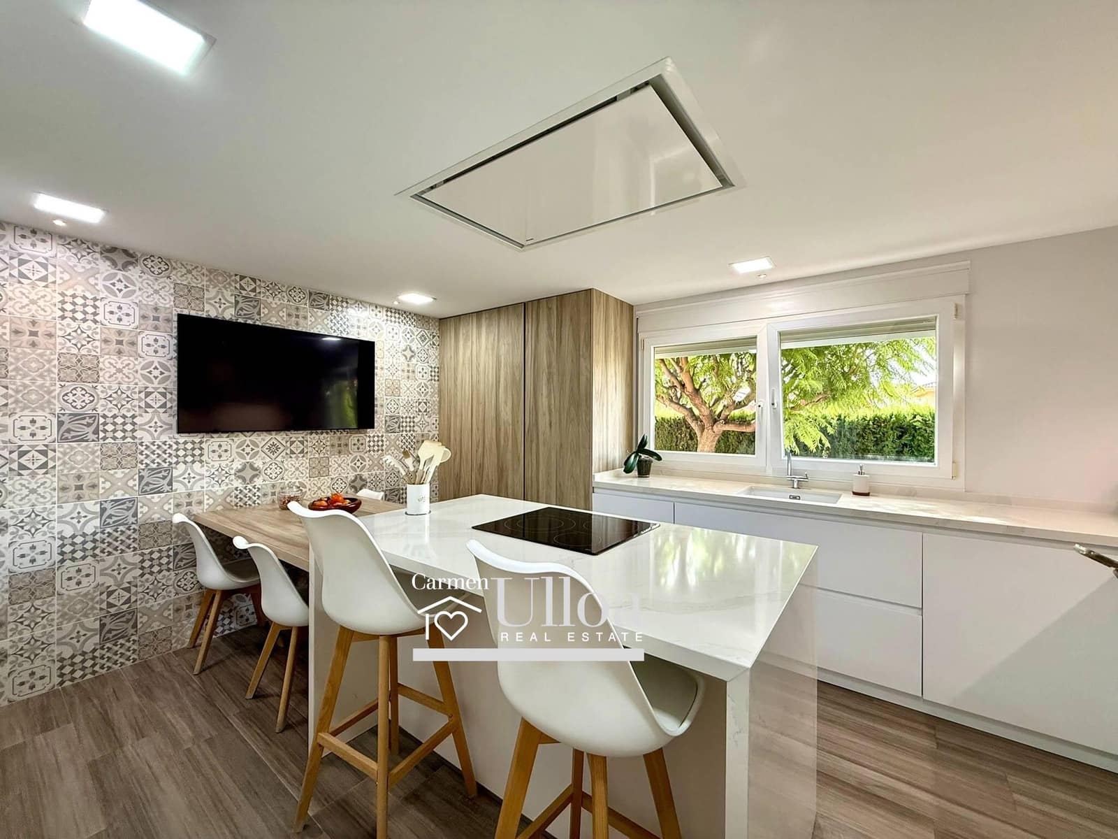 4 slaapkamer Villa te koop in Muchamiel / Mutxamel met zwembad garage - € 725.000 (Ref: 9356095)