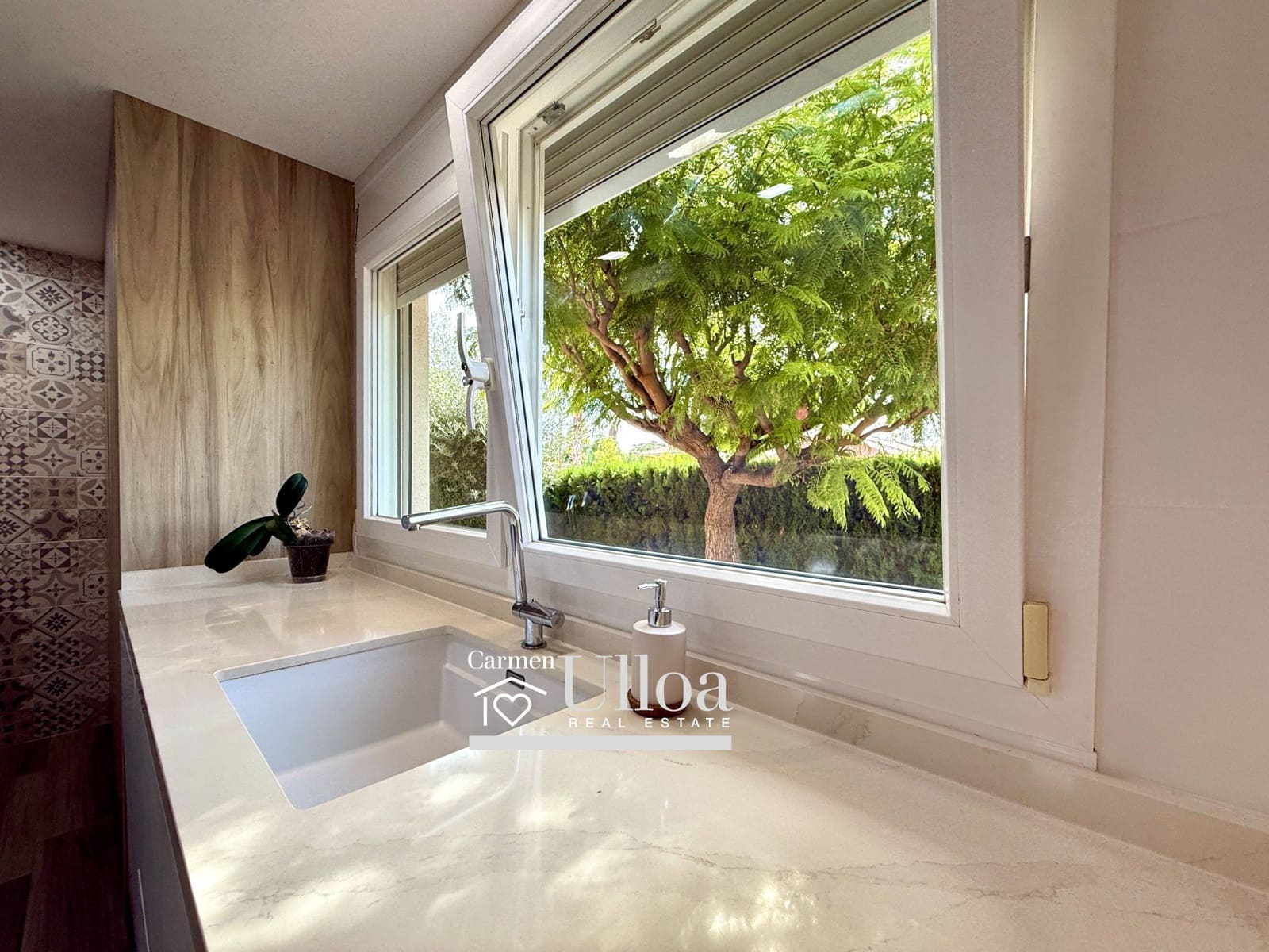 4 chambre Villa/Maison à vendre à Muchamiel / Mutxamel avec piscine garage - 725 000 € (Ref: 9356095)