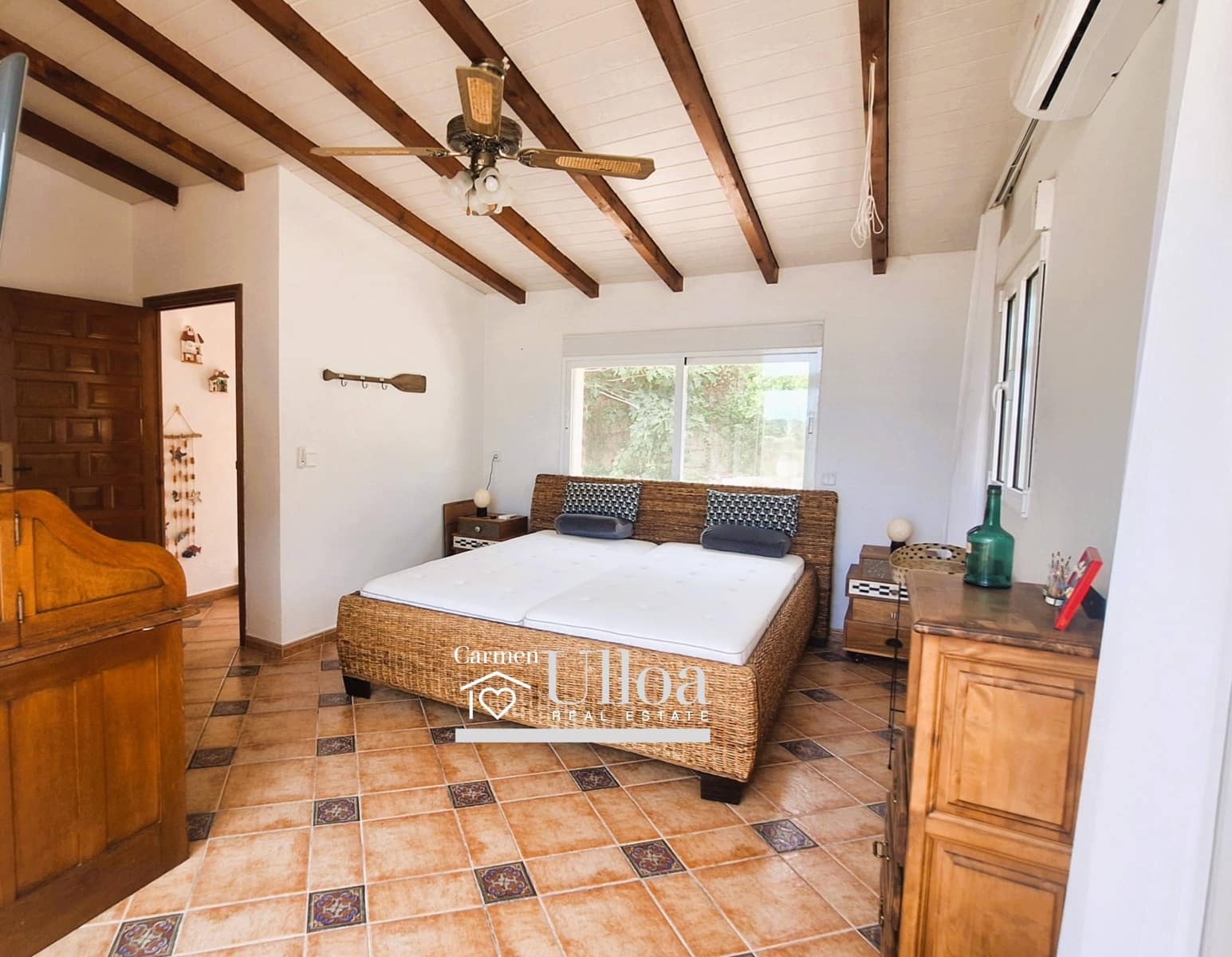 4 bedroom Villa for sale in Moraira with garage - € 750,000 (Ref: 9356096)