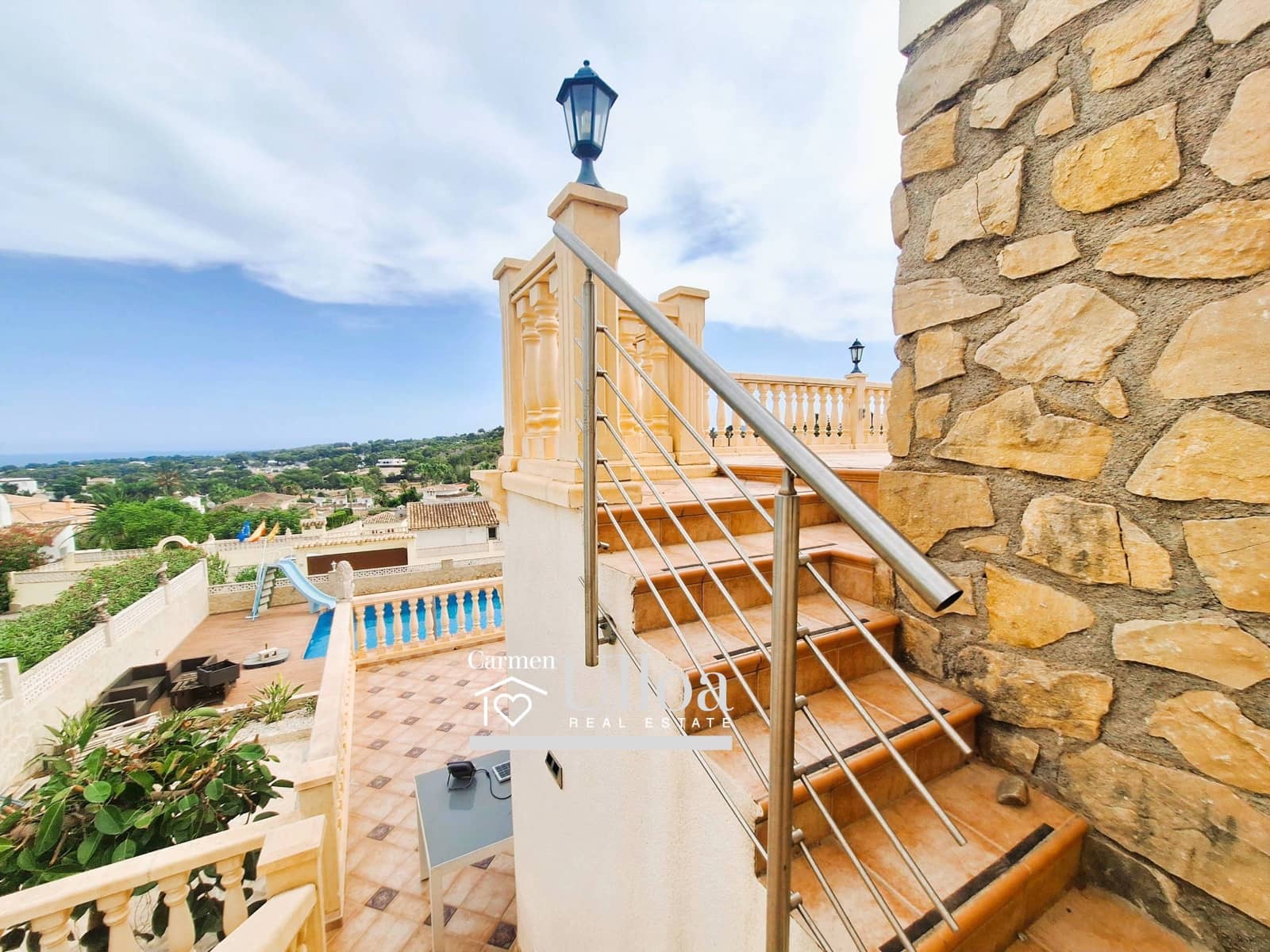 4 bedroom Villa for sale in Moraira with garage - € 750,000 (Ref: 9356096)