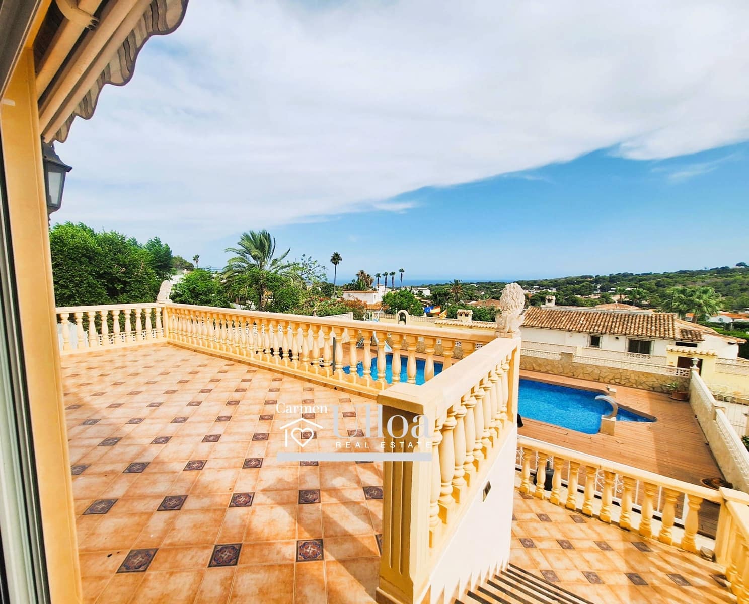 4 bedroom Villa for sale in Moraira with garage - € 750,000 (Ref: 9356096)