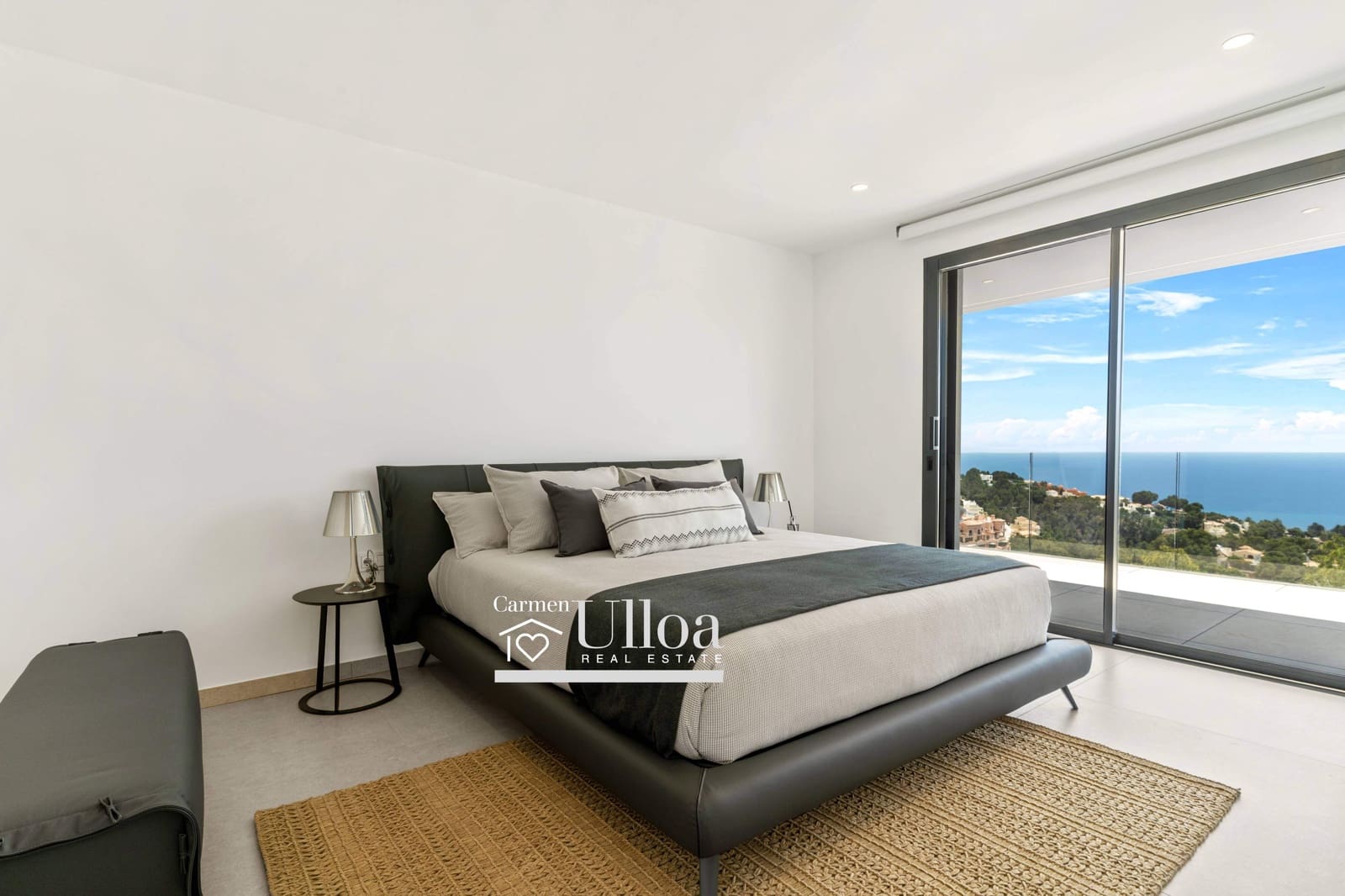 4 bedroom Villa for sale in Altea with pool garage - € 2,135,000 (Ref: 9356097)