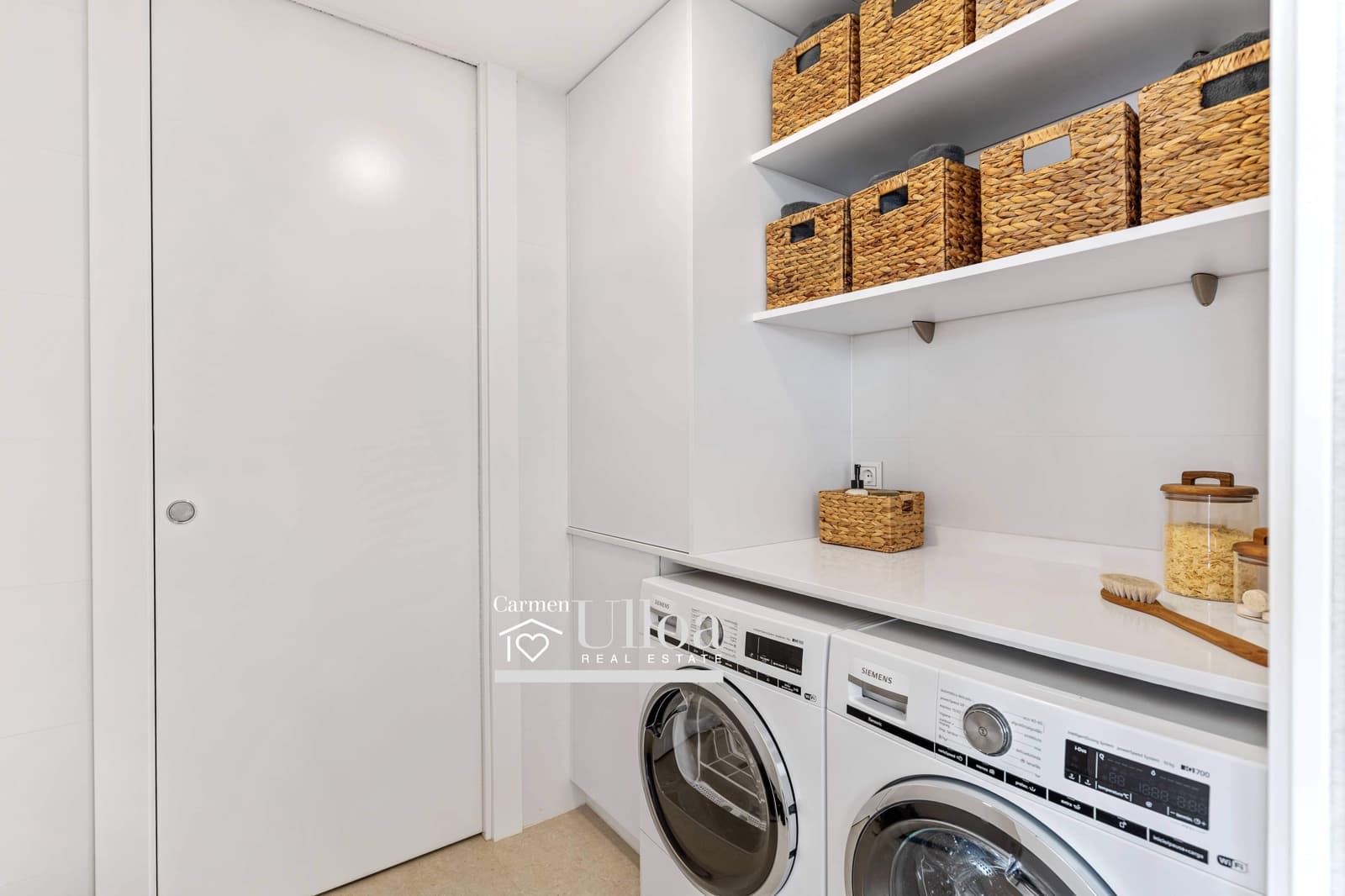 4 bedroom Villa for sale in Altea with pool garage - € 2,135,000 (Ref: 9356097)