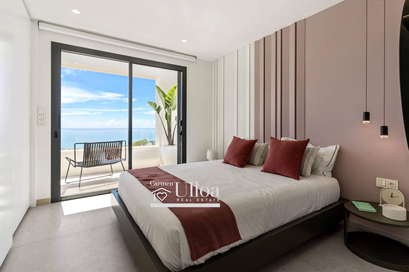 4 bedroom Villa for sale in Altea with pool garage - € 2,135,000 (Ref: 9356097)