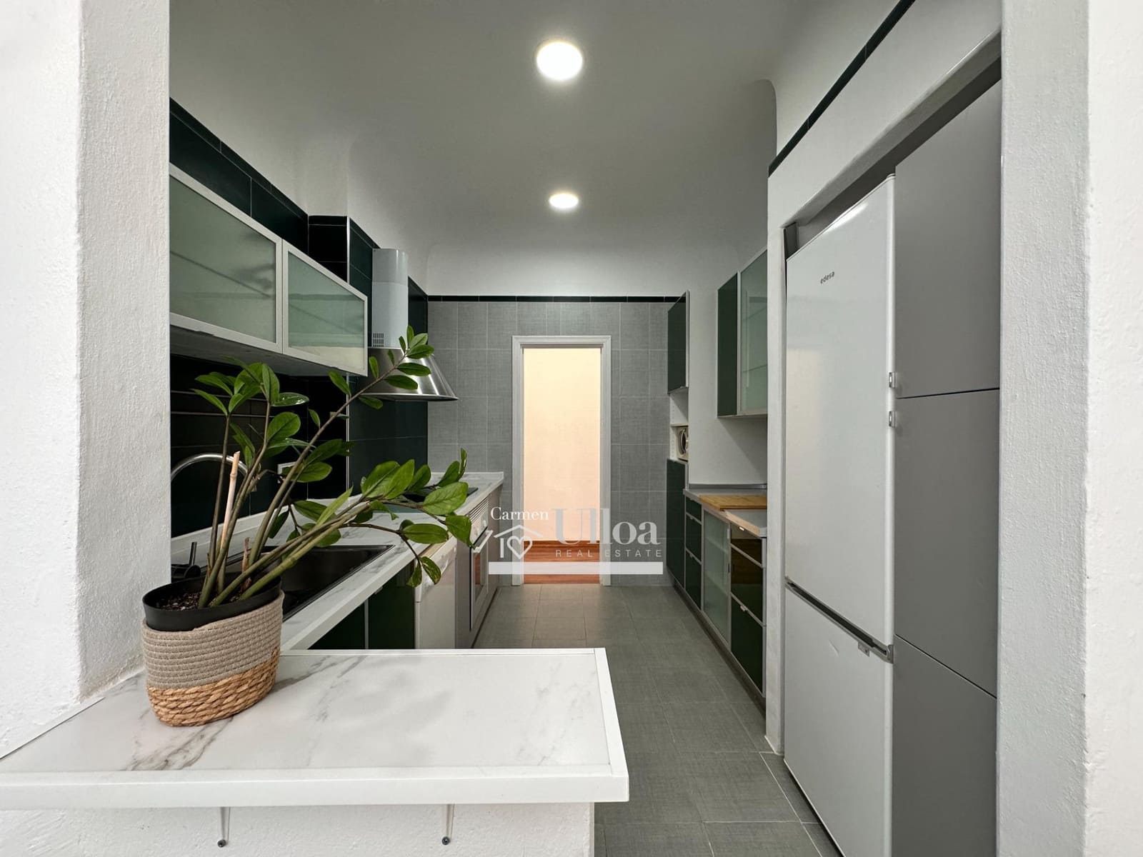 3 sovrum Lägenhet att hyra i Alicante stad - 1 350 € (Ref: 9362541)