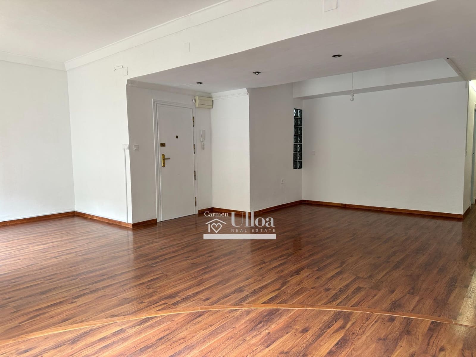 3 sovrum Lägenhet att hyra i Alicante stad - 1 350 € (Ref: 9362541)