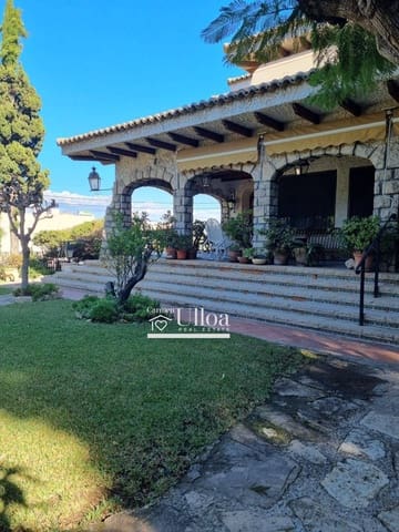 5 soveværelse Villa til salg i Vistahermosa, Alicante by med swimmingpool - € 1.900.000 (Ref: 9367399)