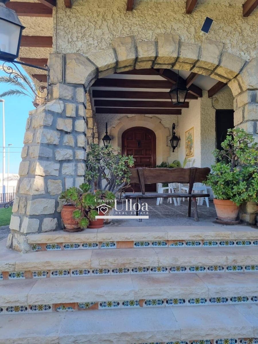 5 makuuhuone Huvila myytävänä paikassa Alicante kaupunki mukana uima-altaan - 1 900 000 € (Ref: 9367399)