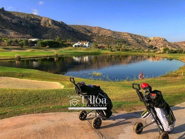 2 sovrum Takvåning till salu i Monforte del Cid med pool - 365 000 € (Ref: 9385489)