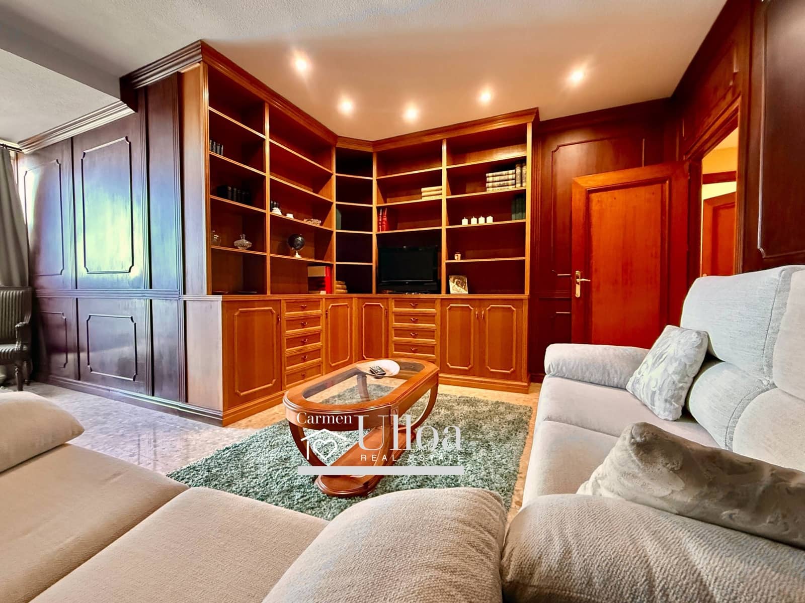 2 bedroom Apartment for sale in Alicante / Alacant city with garage - € 705,000 (Ref: 9403570)