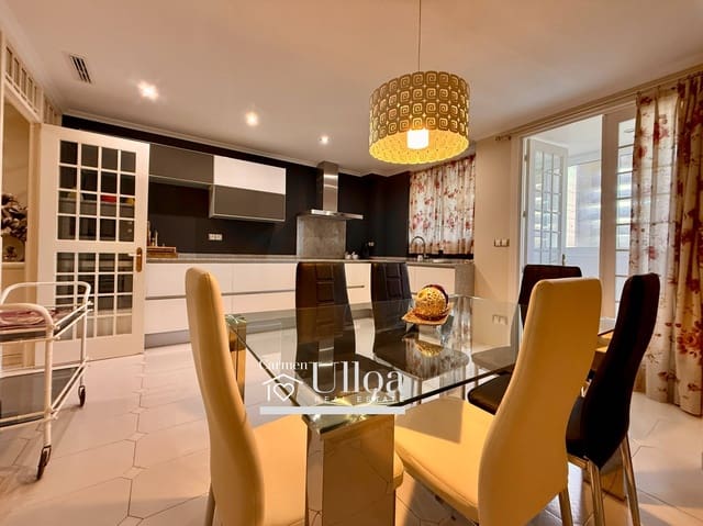 2 slaapkamer Appartement te koop in Alicante stad met garage - € 705.000 (Ref: 9403570)