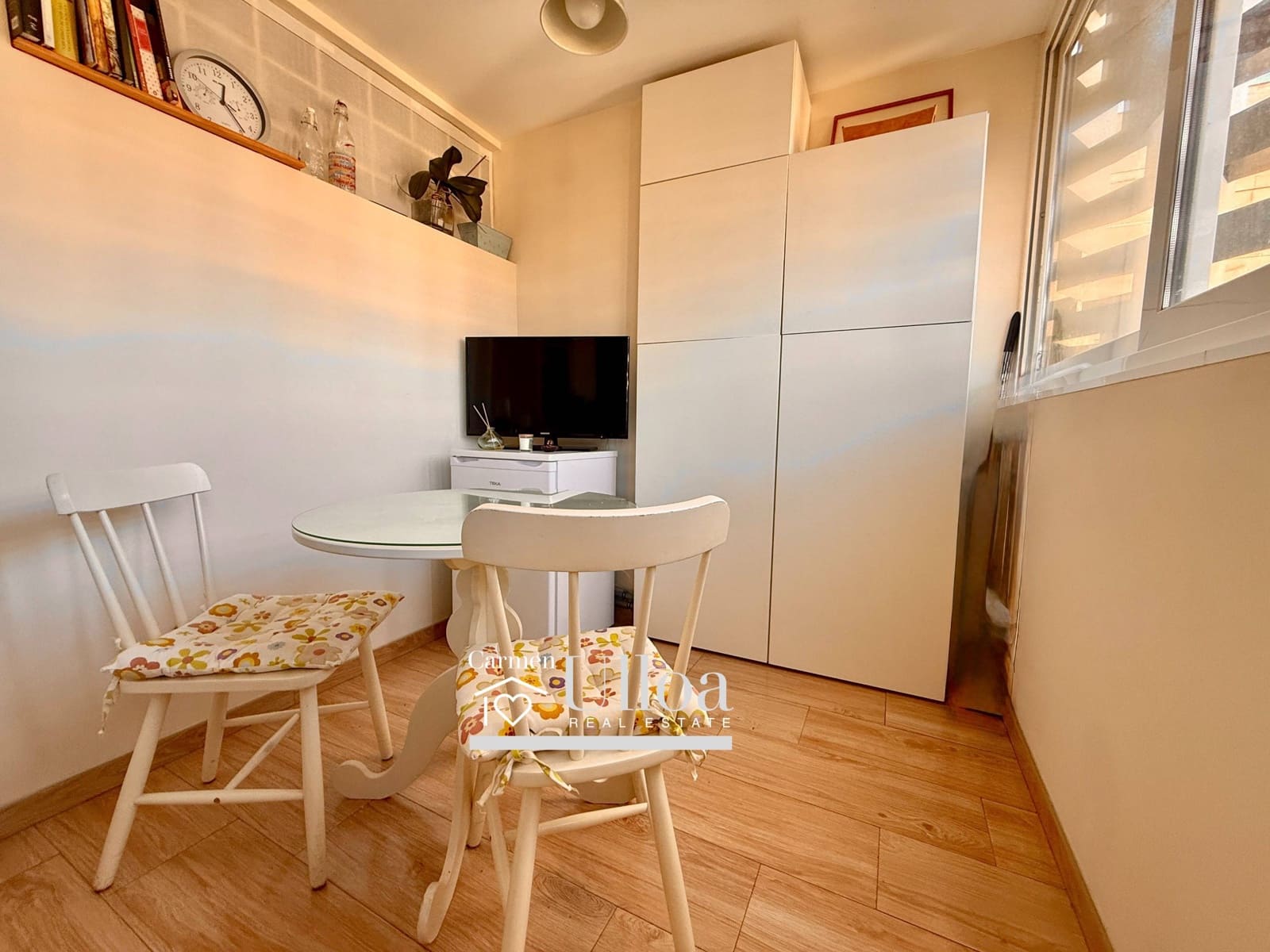 2 bedroom Apartment for sale in Alicante / Alacant city - € 850,000 (Ref: 9403571)