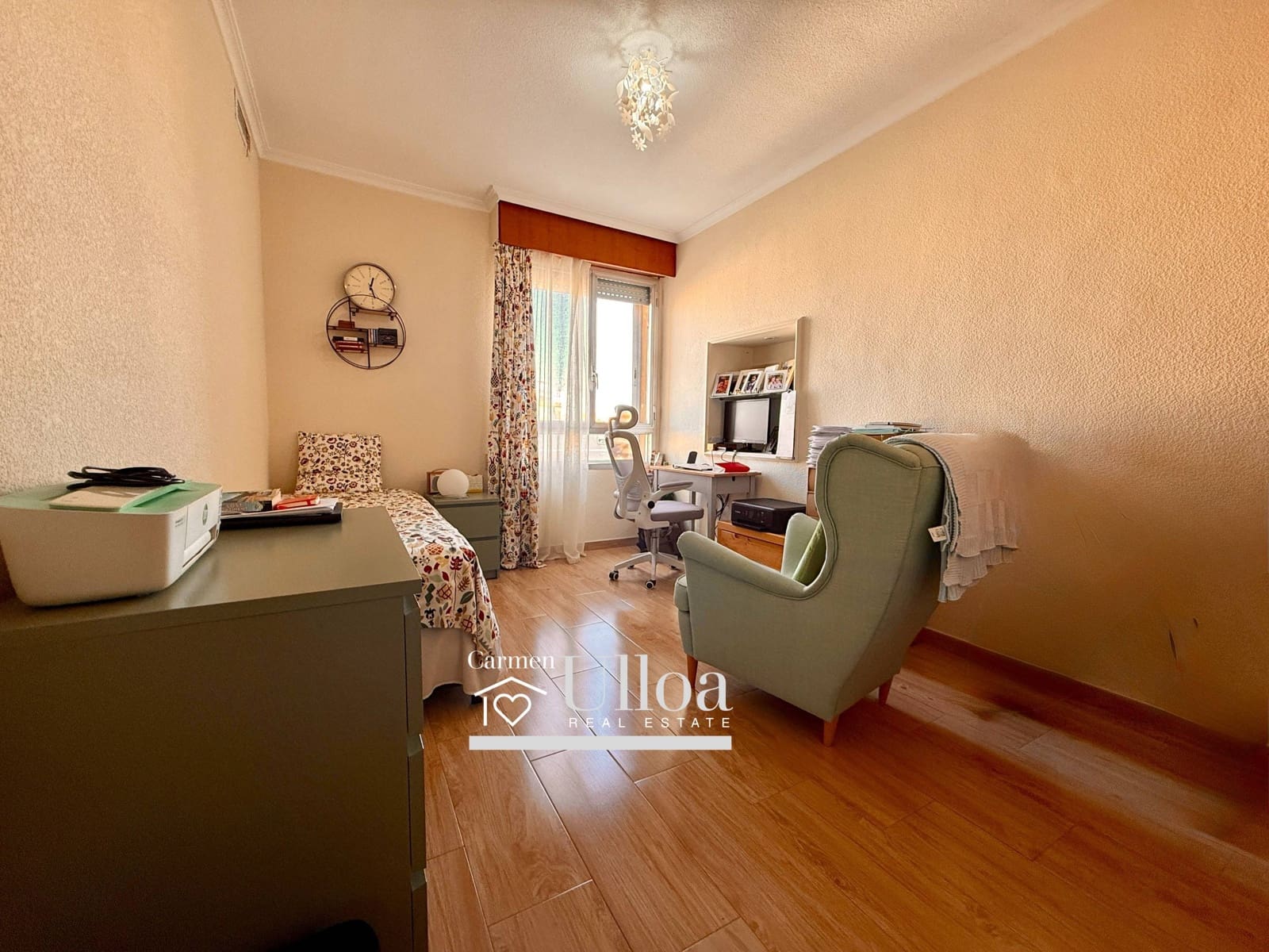 2 bedroom Apartment for sale in Alicante / Alacant city - € 850,000 (Ref: 9403571)