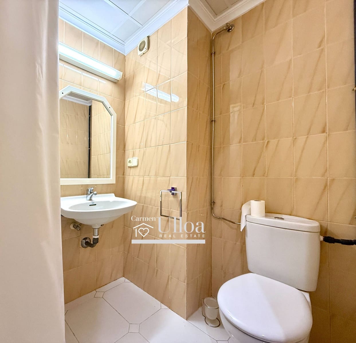 4 bedroom Apartment for sale in Alicante / Alacant city with garage - € 1,500,000 (Ref: 9403572)