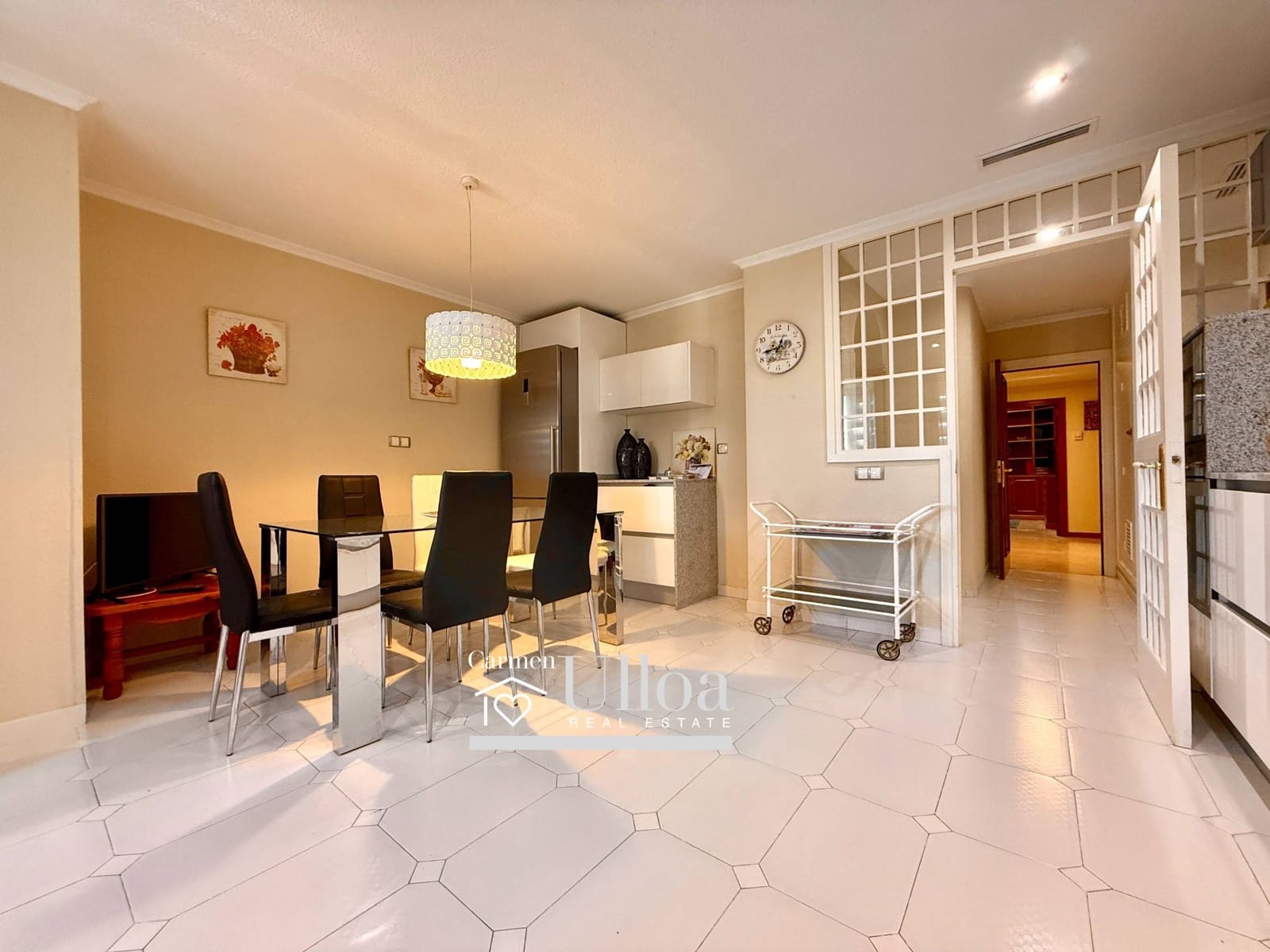 4 bedroom Apartment for sale in Alicante / Alacant city with garage - € 1,500,000 (Ref: 9403572)