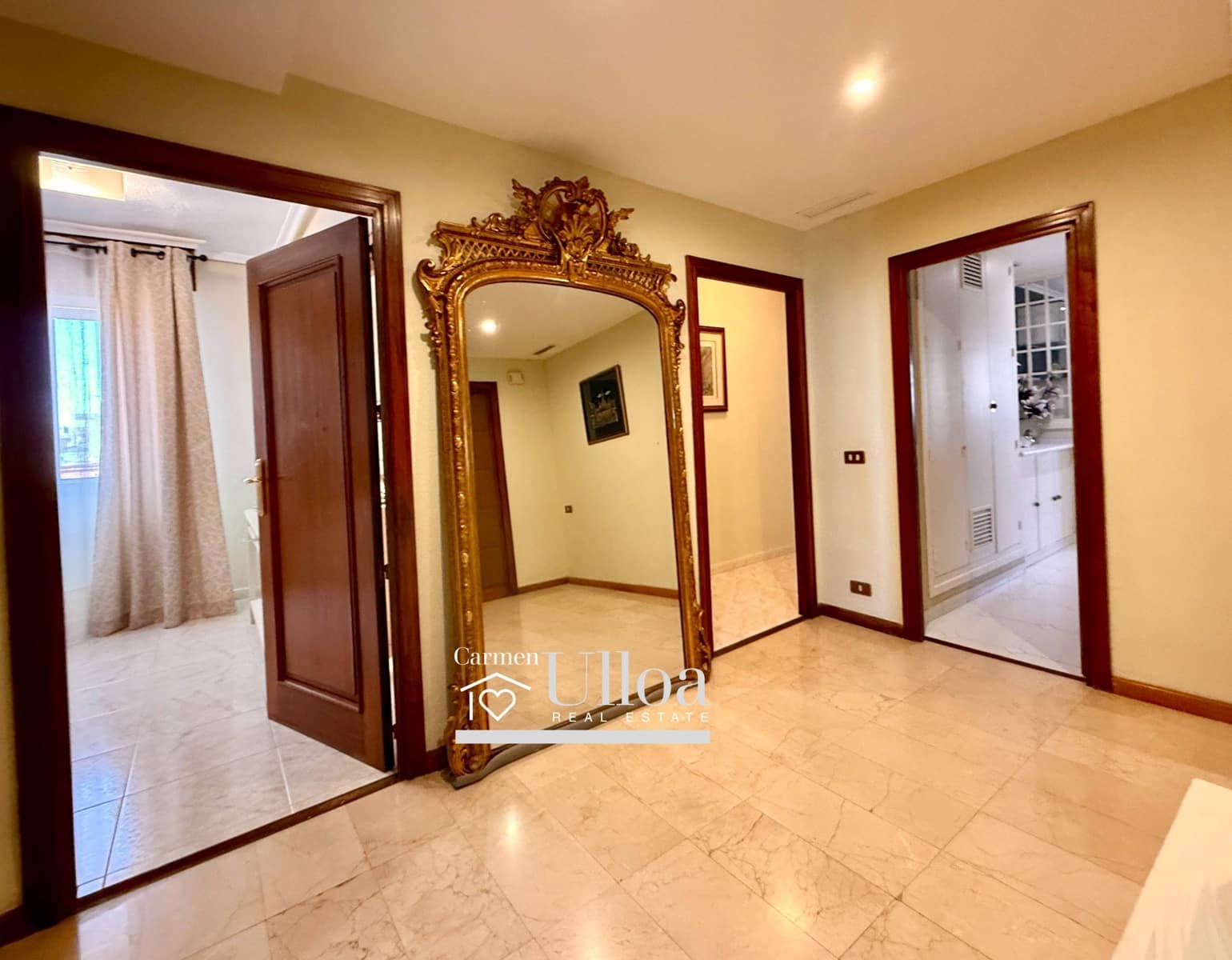 4 bedroom Apartment for sale in Alicante / Alacant city with garage - € 1,500,000 (Ref: 9403572)