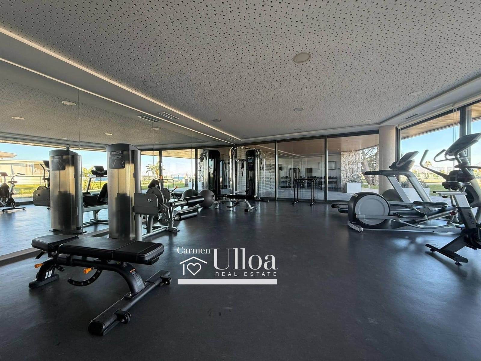 4 Zimmer Apartment zu verkaufen in Playa de San Juan mit Pool Garage - 1.695.000 € (Ref: 9427450)