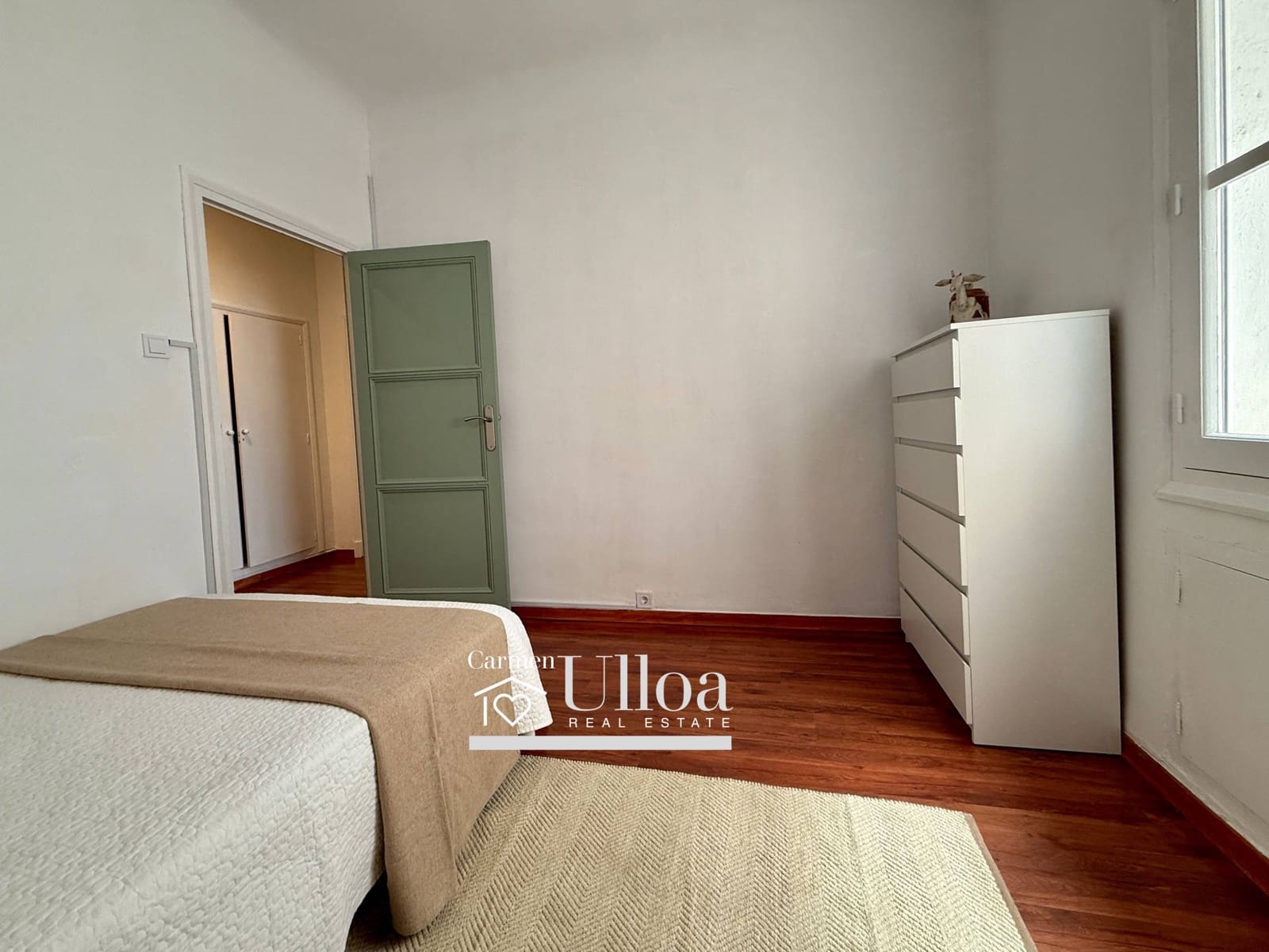 3 bedroom Apartment for rent in Alicante / Alacant city - € 1,450 (Ref: 9446622)