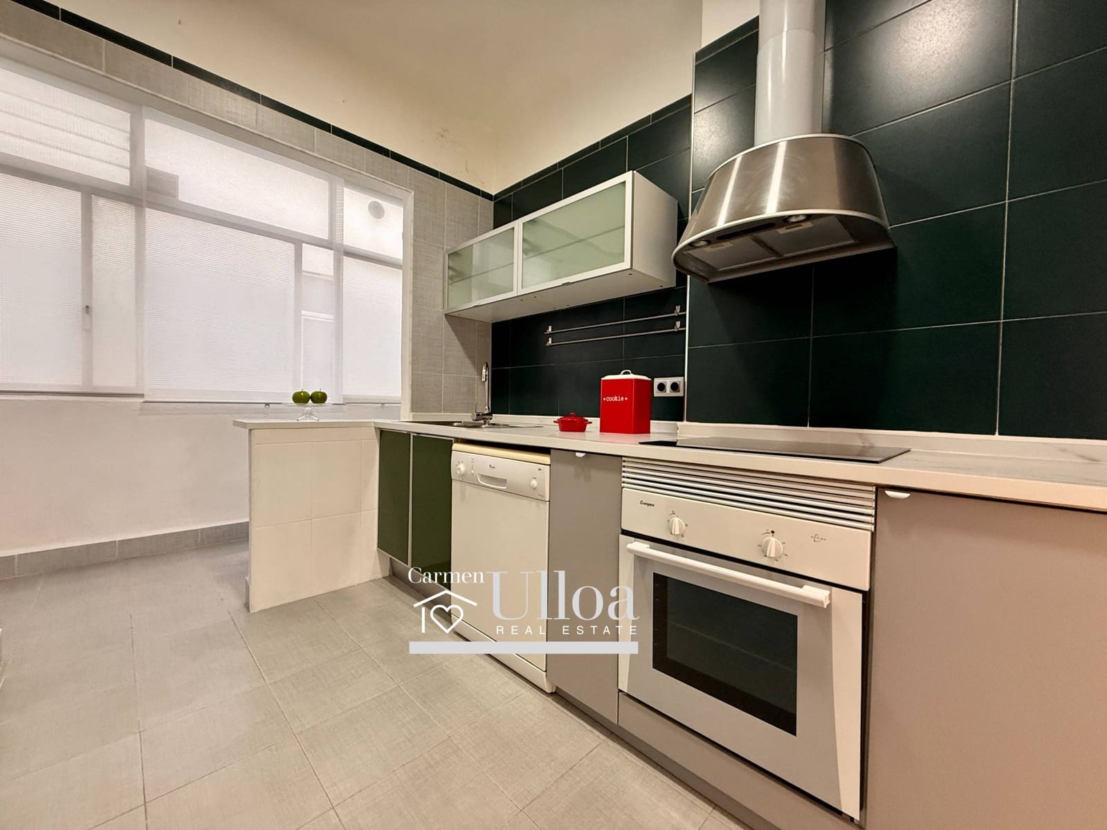 3 bedroom Apartment for rent in Alicante / Alacant city - € 1,450 (Ref: 9446622)