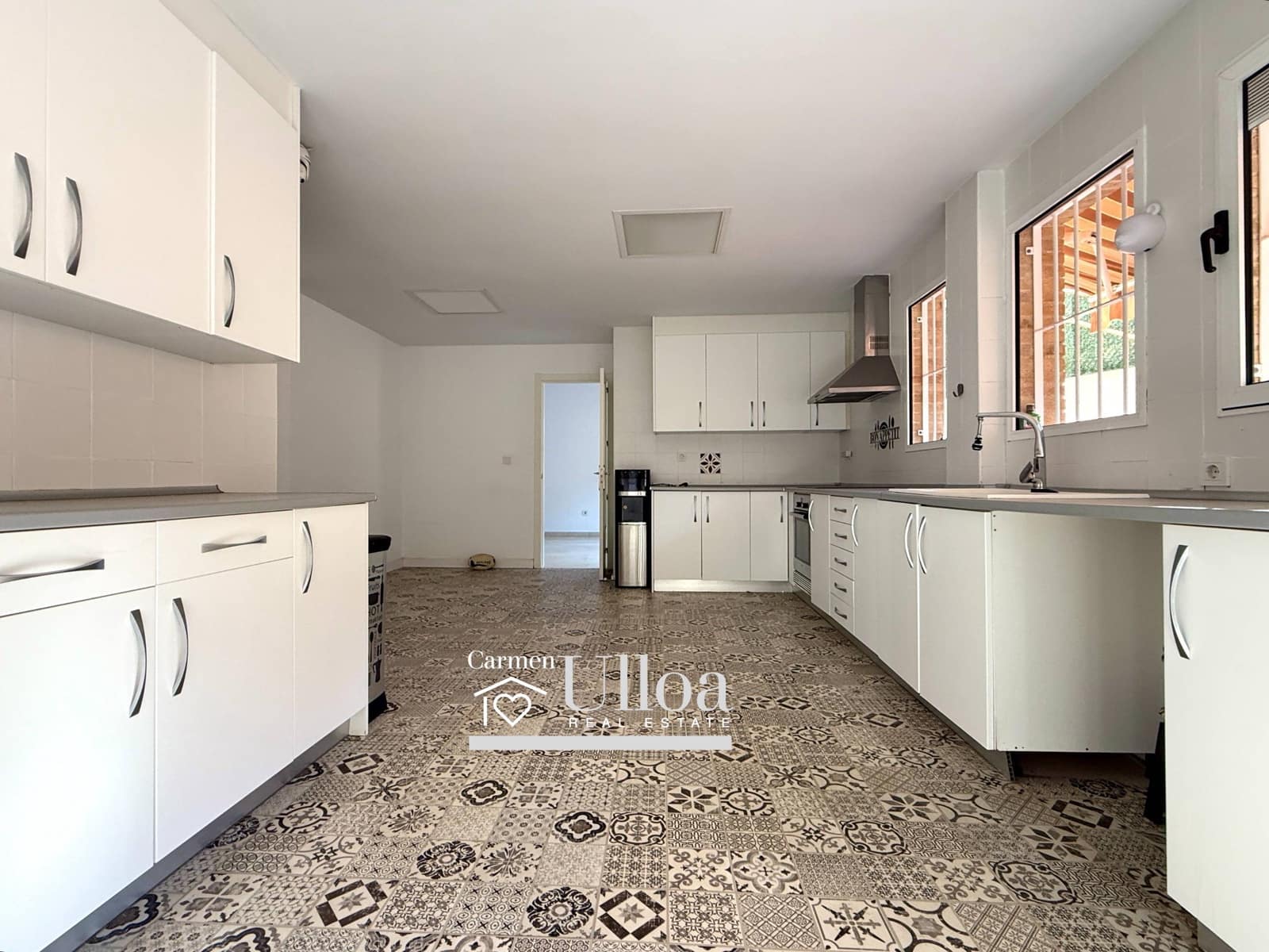 5 chambre Villa/Maison Mitoyenne à vendre à Playa de San Juan avec piscine garage - 785 000 € (Ref: 9450467)