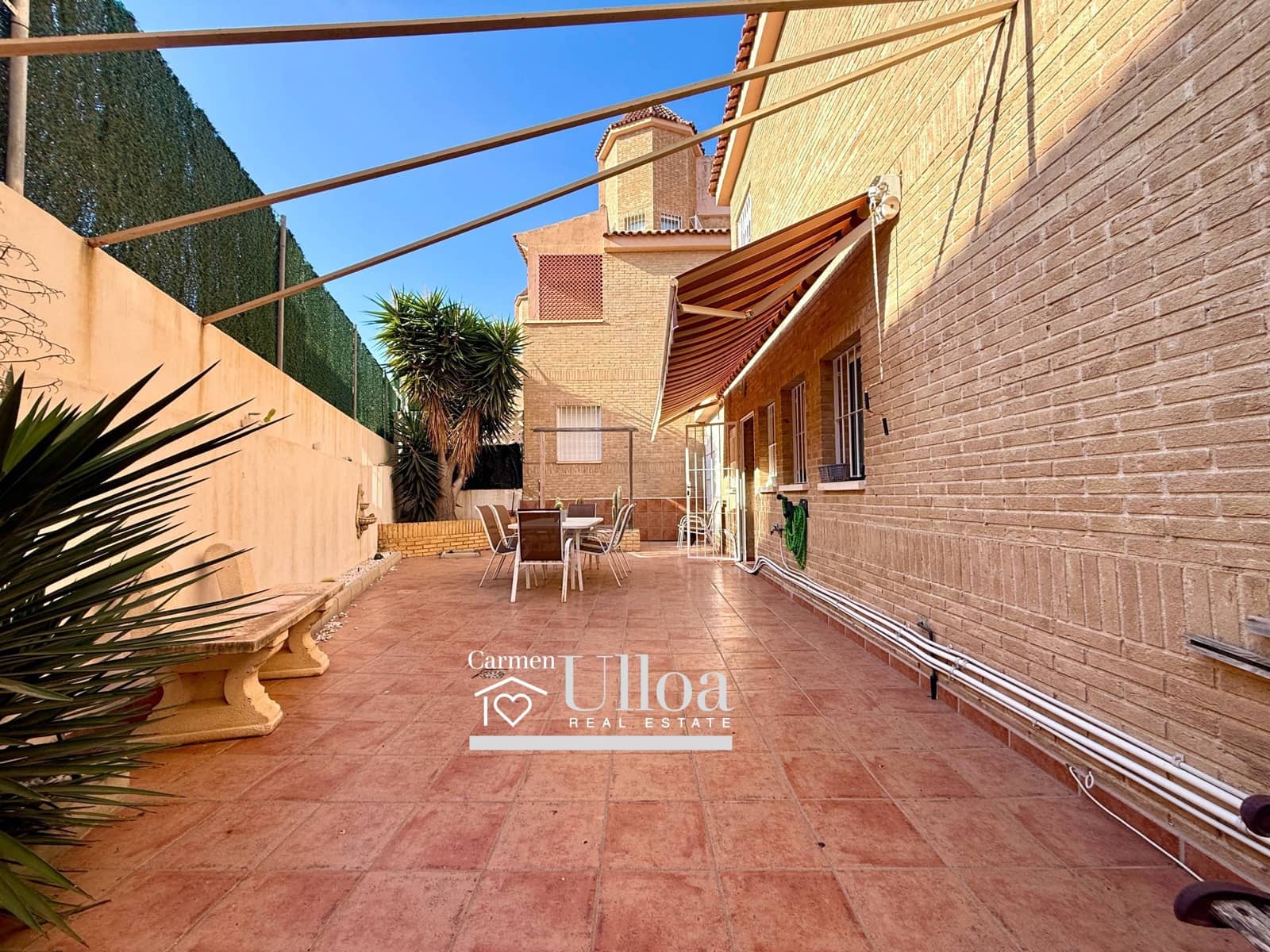 5 chambre Villa/Maison Mitoyenne à vendre à Playa de San Juan avec piscine garage - 785 000 € (Ref: 9450467)