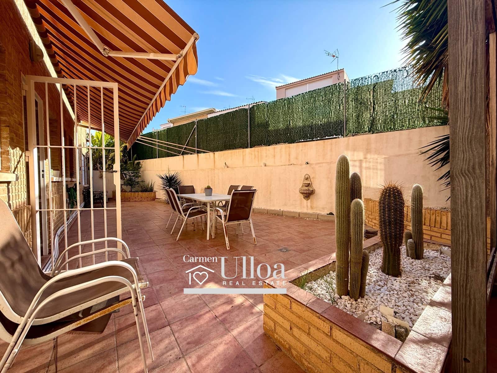 5 chambre Villa/Maison Mitoyenne à vendre à Playa de San Juan avec piscine garage - 785 000 € (Ref: 9450467)