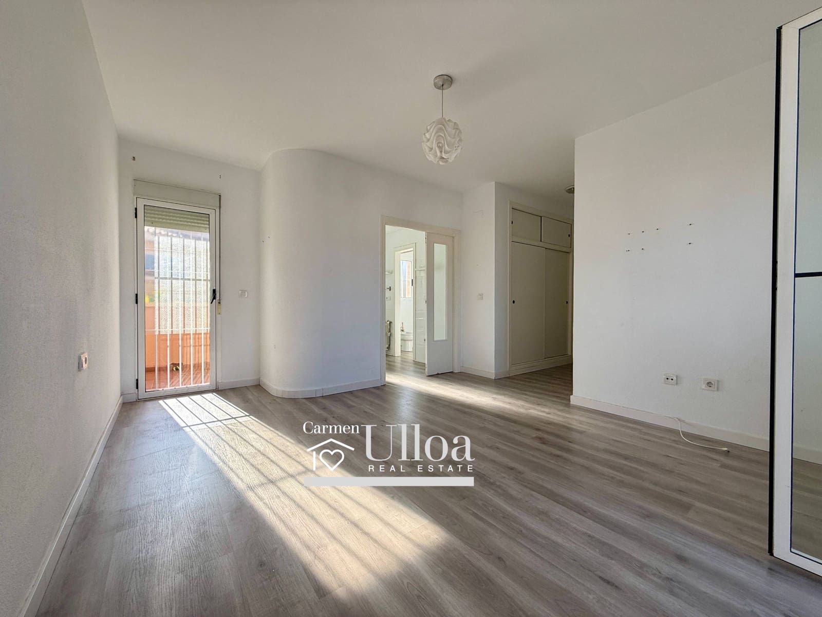5 chambre Villa/Maison Mitoyenne à vendre à Playa de San Juan avec piscine garage - 785 000 € (Ref: 9450467)