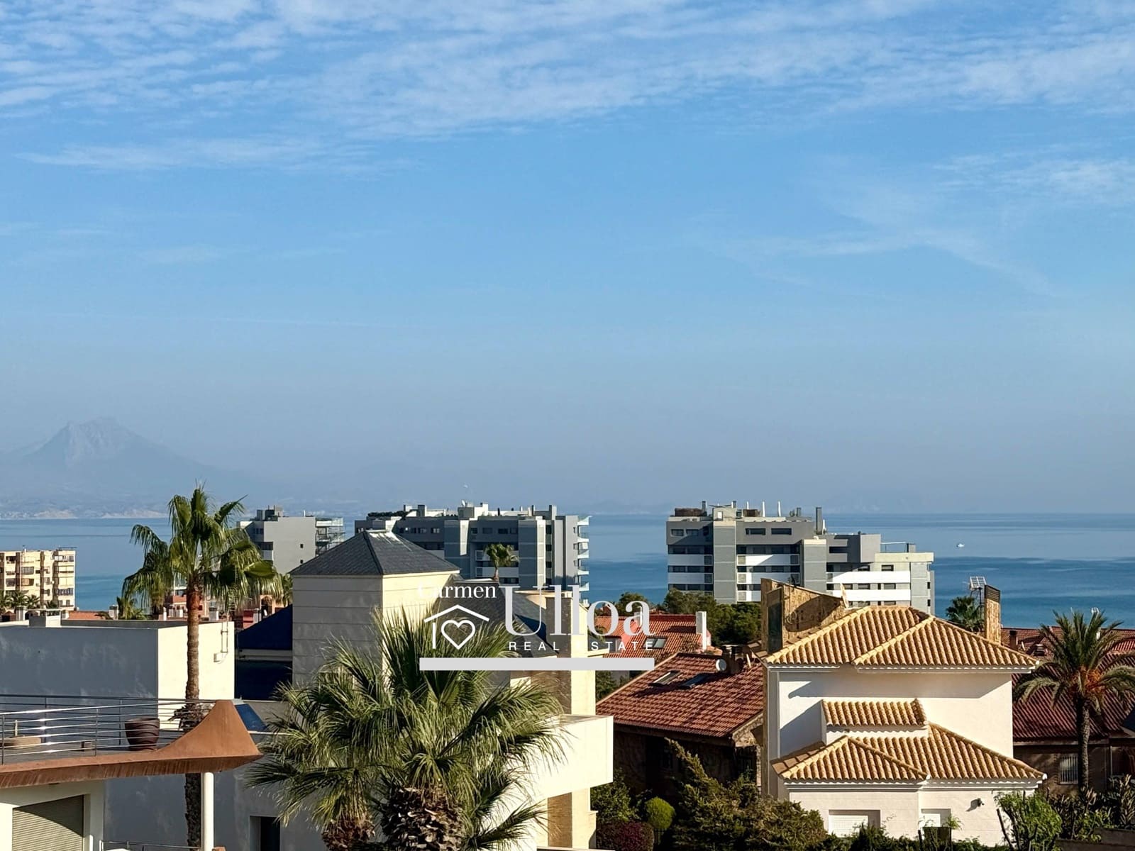 5 chambre Villa/Maison Mitoyenne à vendre à Playa de San Juan avec piscine garage - 785 000 € (Ref: 9450467)