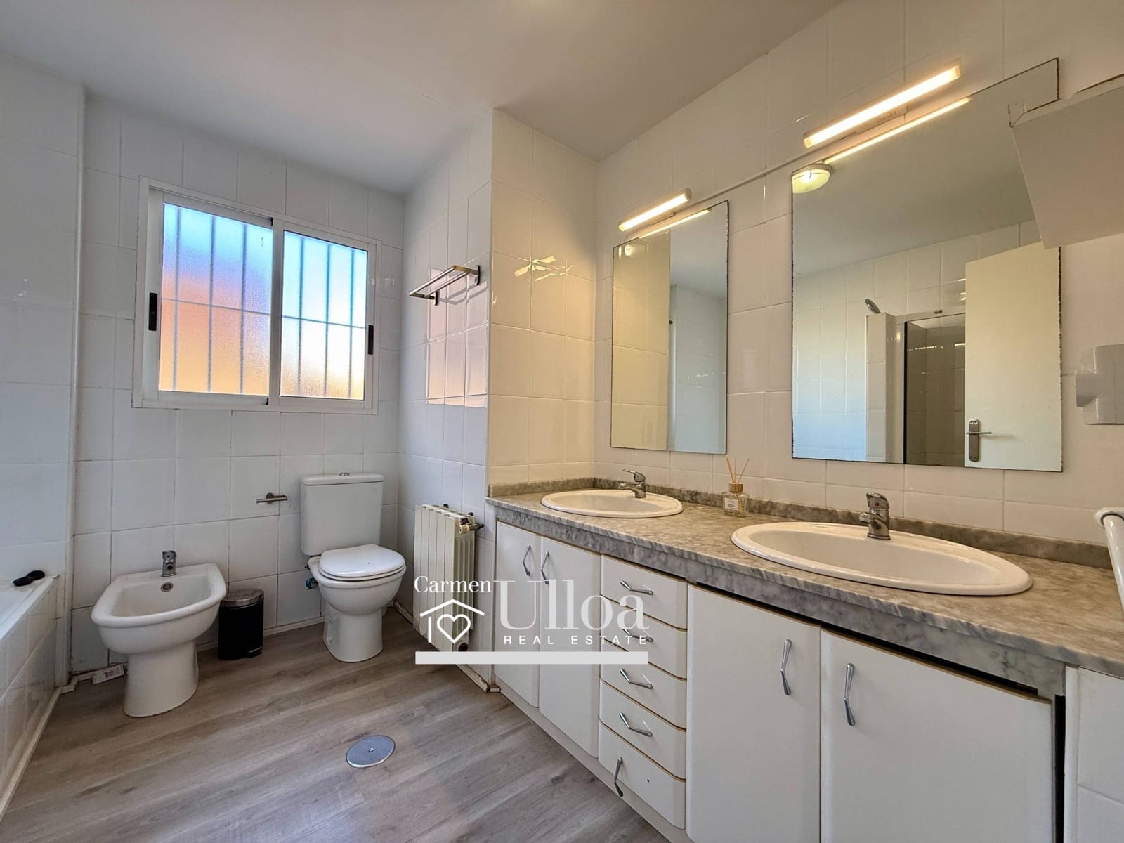 5 chambre Villa/Maison Mitoyenne à vendre à Playa de San Juan avec piscine garage - 785 000 € (Ref: 9450467)