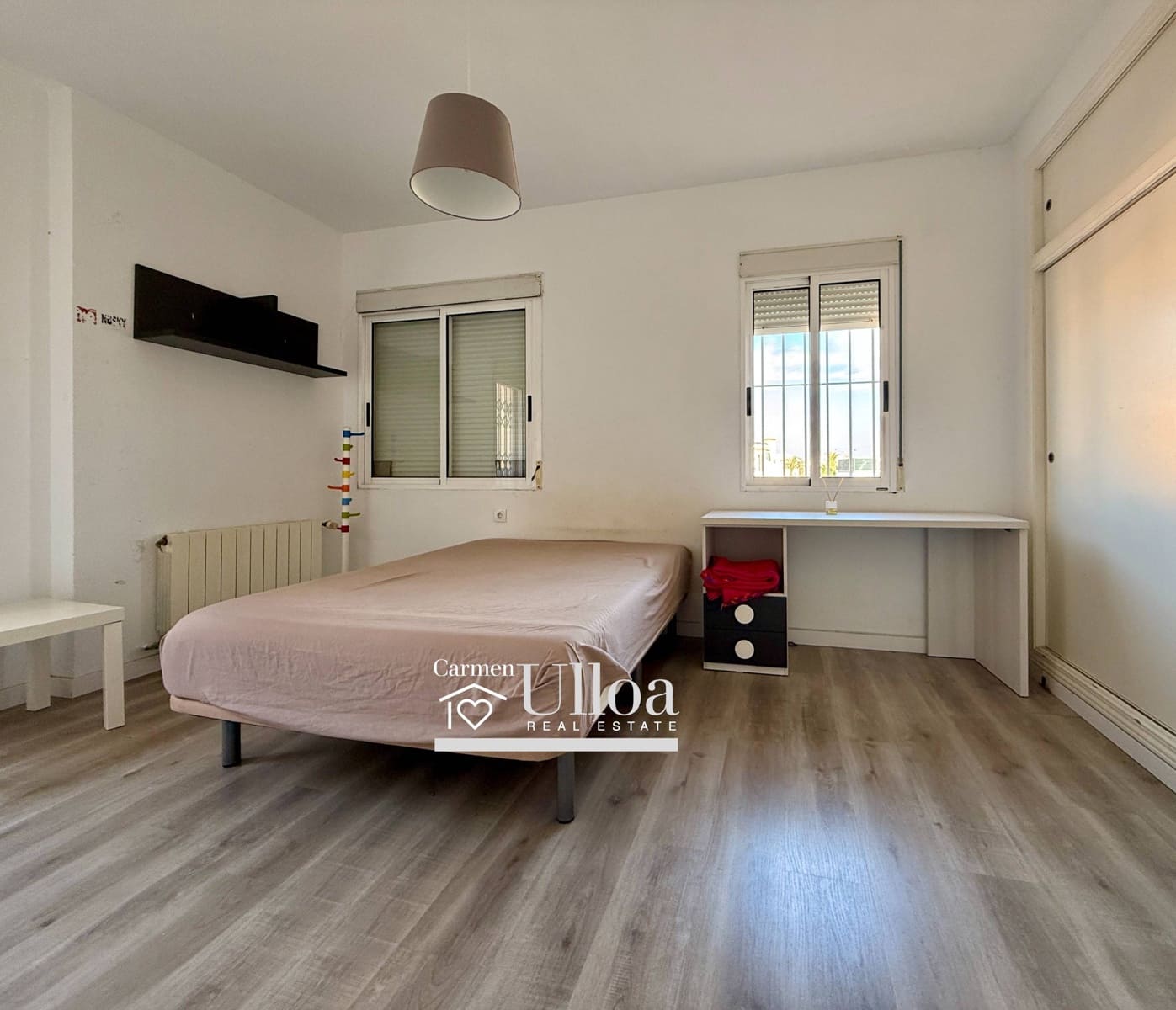 5 chambre Villa/Maison Mitoyenne à vendre à Playa de San Juan avec piscine garage - 785 000 € (Ref: 9450467)