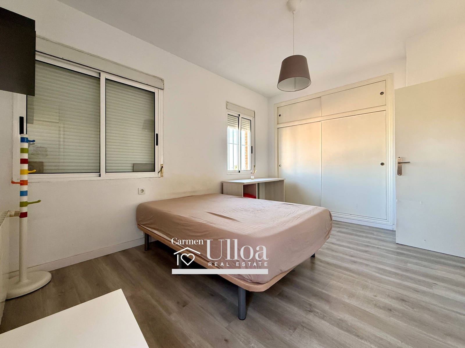 5 chambre Villa/Maison Mitoyenne à vendre à Playa de San Juan avec piscine garage - 785 000 € (Ref: 9450467)