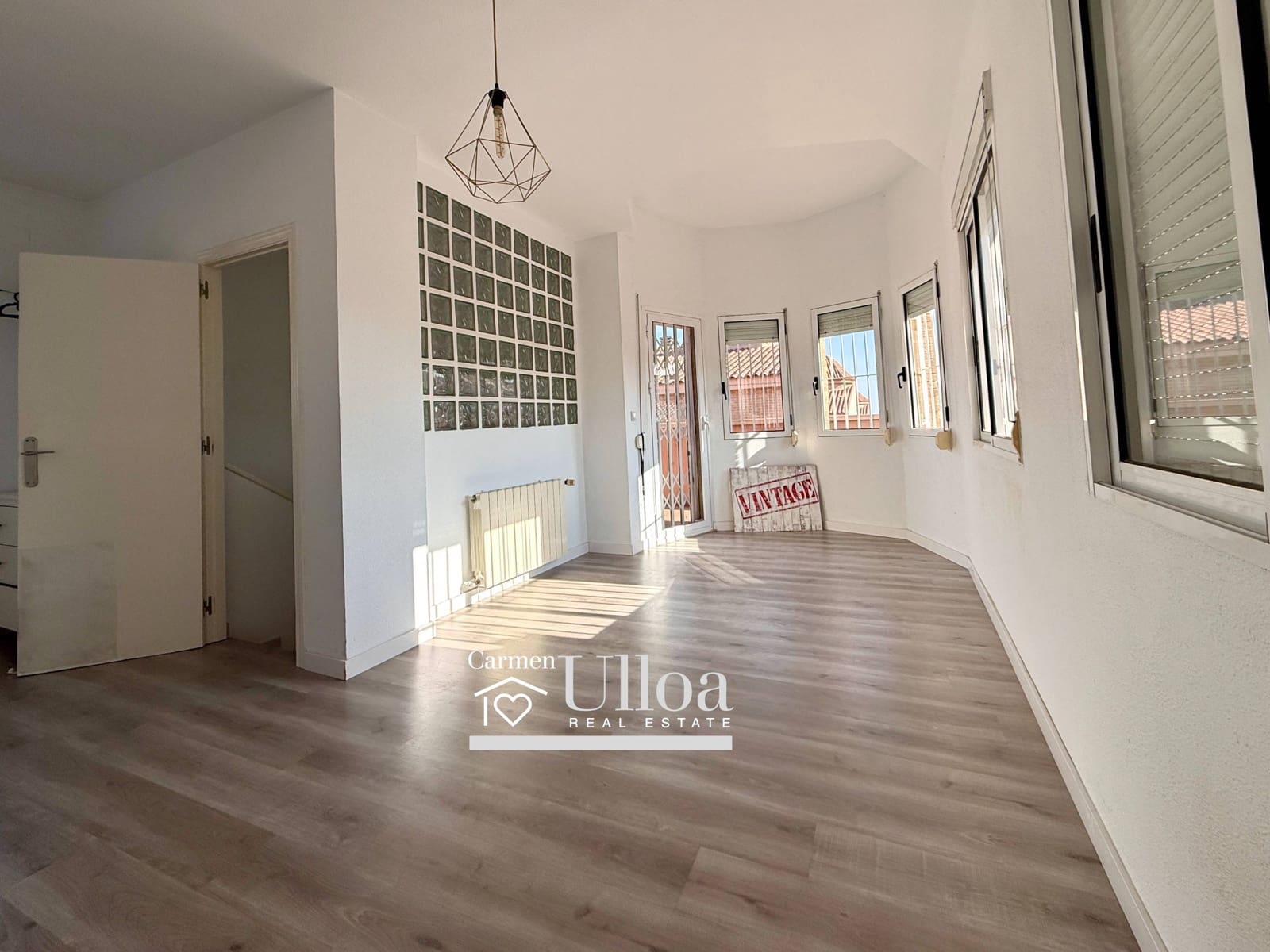 5 chambre Villa/Maison Mitoyenne à vendre à Playa de San Juan avec piscine garage - 785 000 € (Ref: 9450467)
