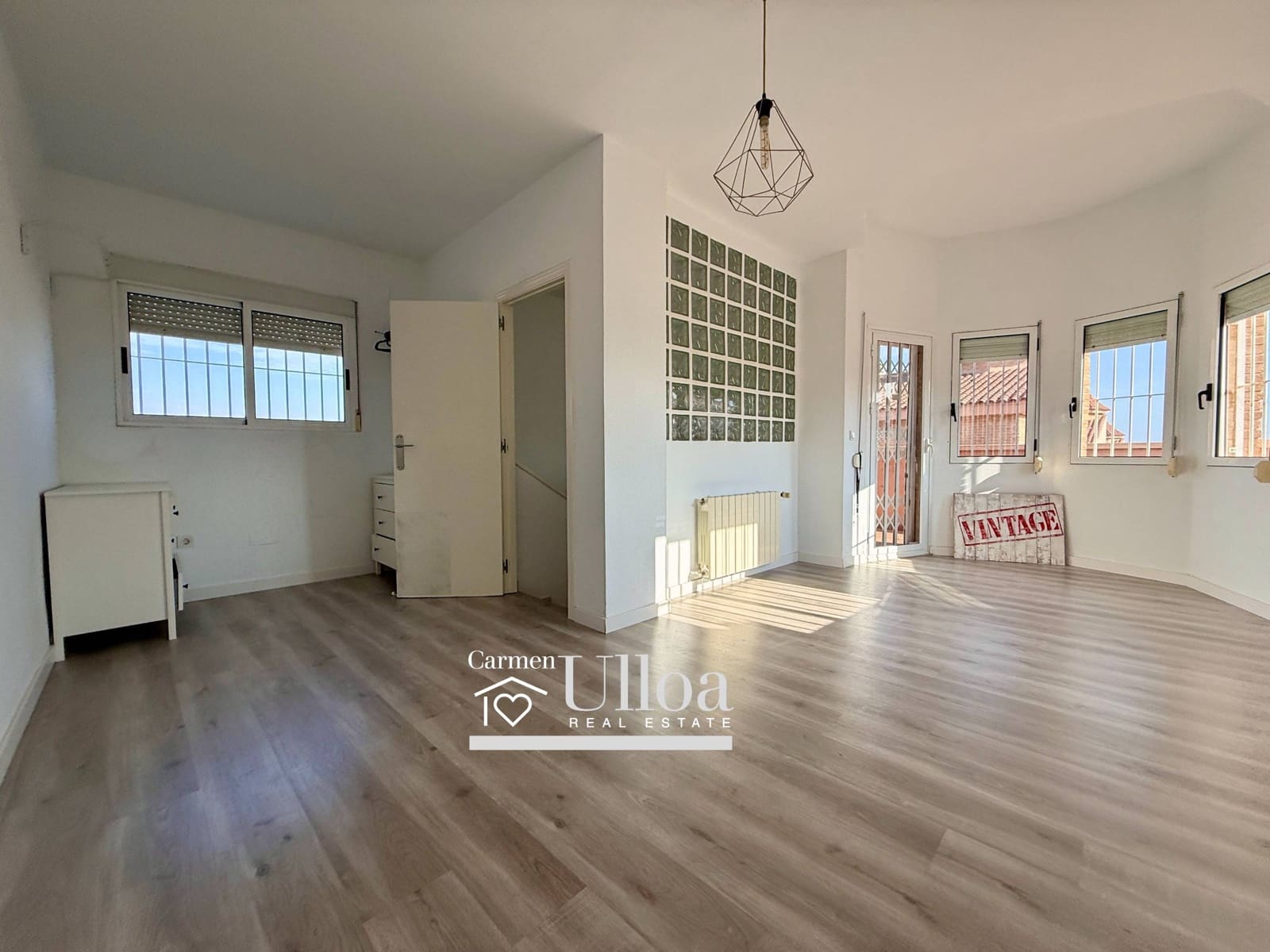 5 chambre Villa/Maison Mitoyenne à vendre à Playa de San Juan avec piscine garage - 785 000 € (Ref: 9450467)
