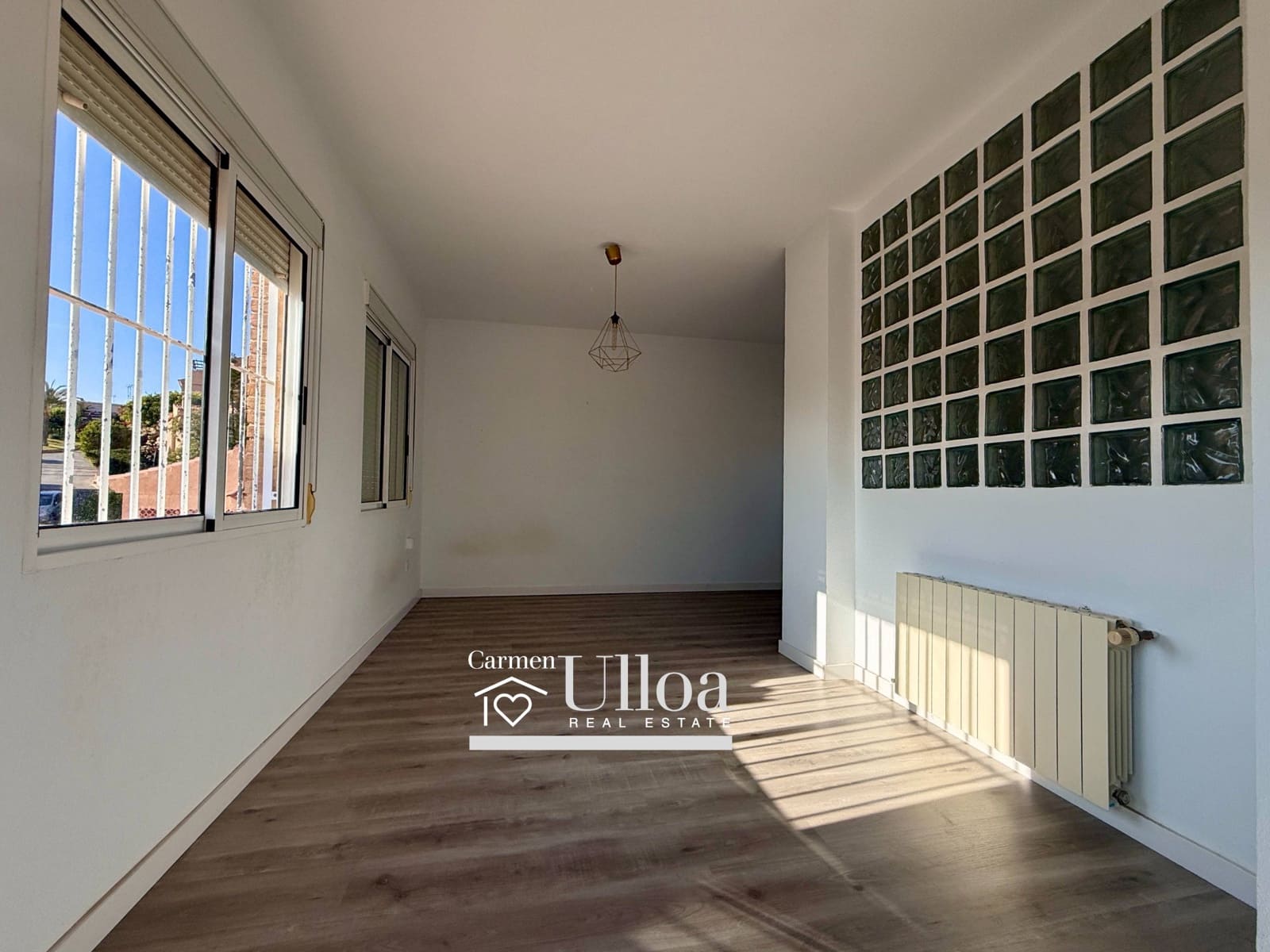 5 chambre Villa/Maison Mitoyenne à vendre à Playa de San Juan avec piscine garage - 785 000 € (Ref: 9450467)