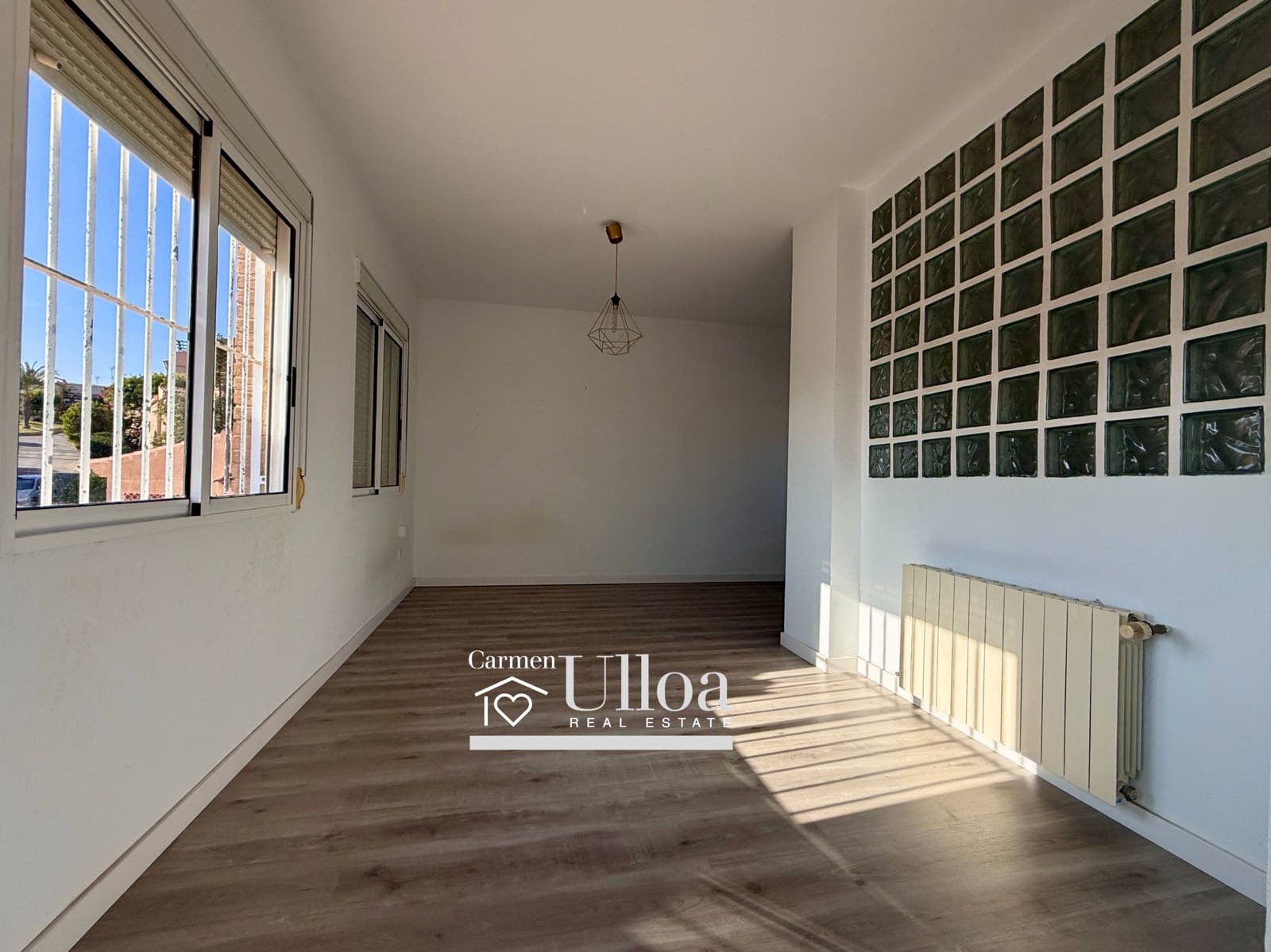 5 chambre Villa/Maison Mitoyenne à vendre à Playa de San Juan avec piscine garage - 785 000 € (Ref: 9450467)