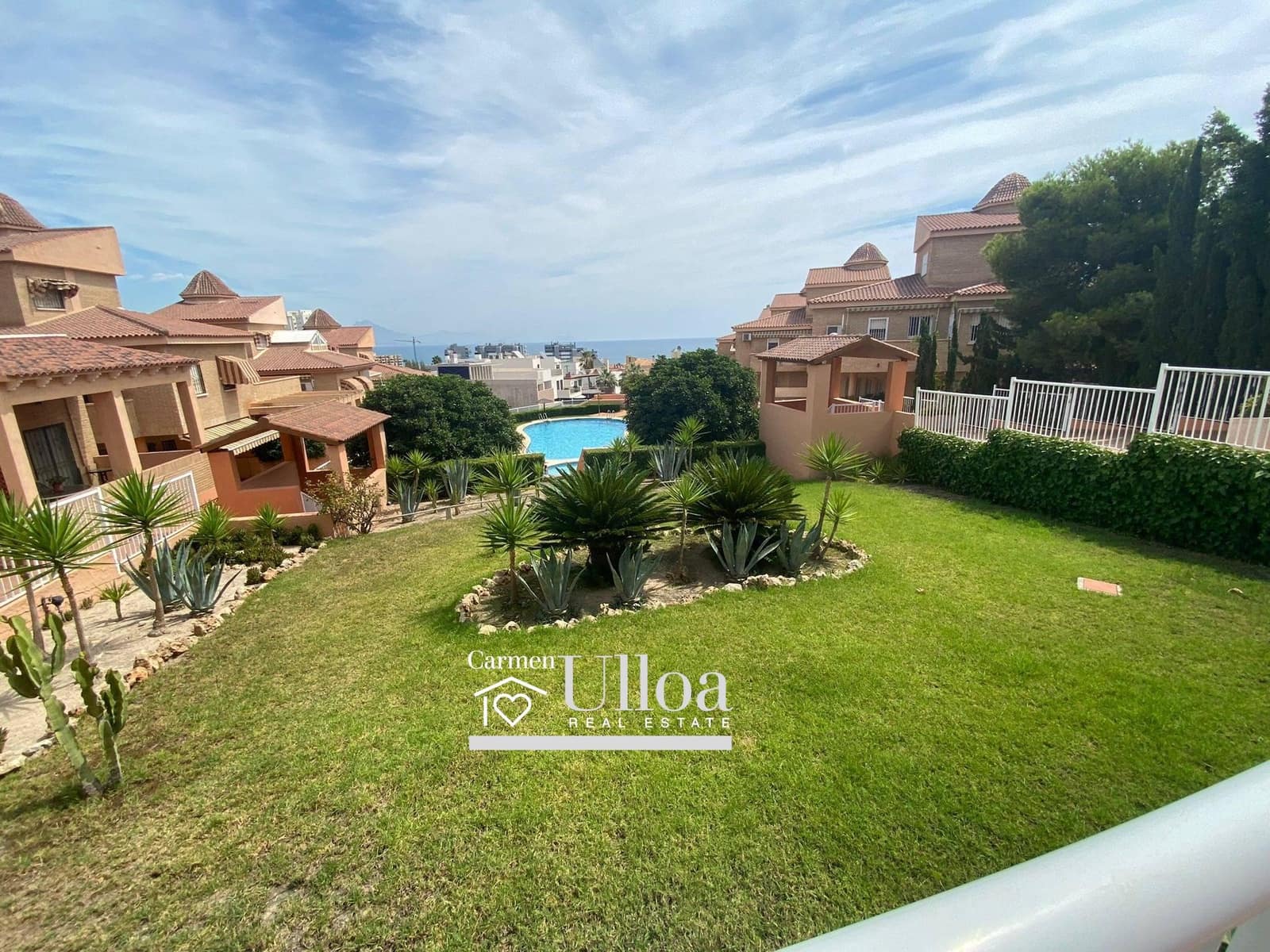 5 chambre Villa/Maison Mitoyenne à vendre à Playa de San Juan avec piscine garage - 785 000 € (Ref: 9450467)