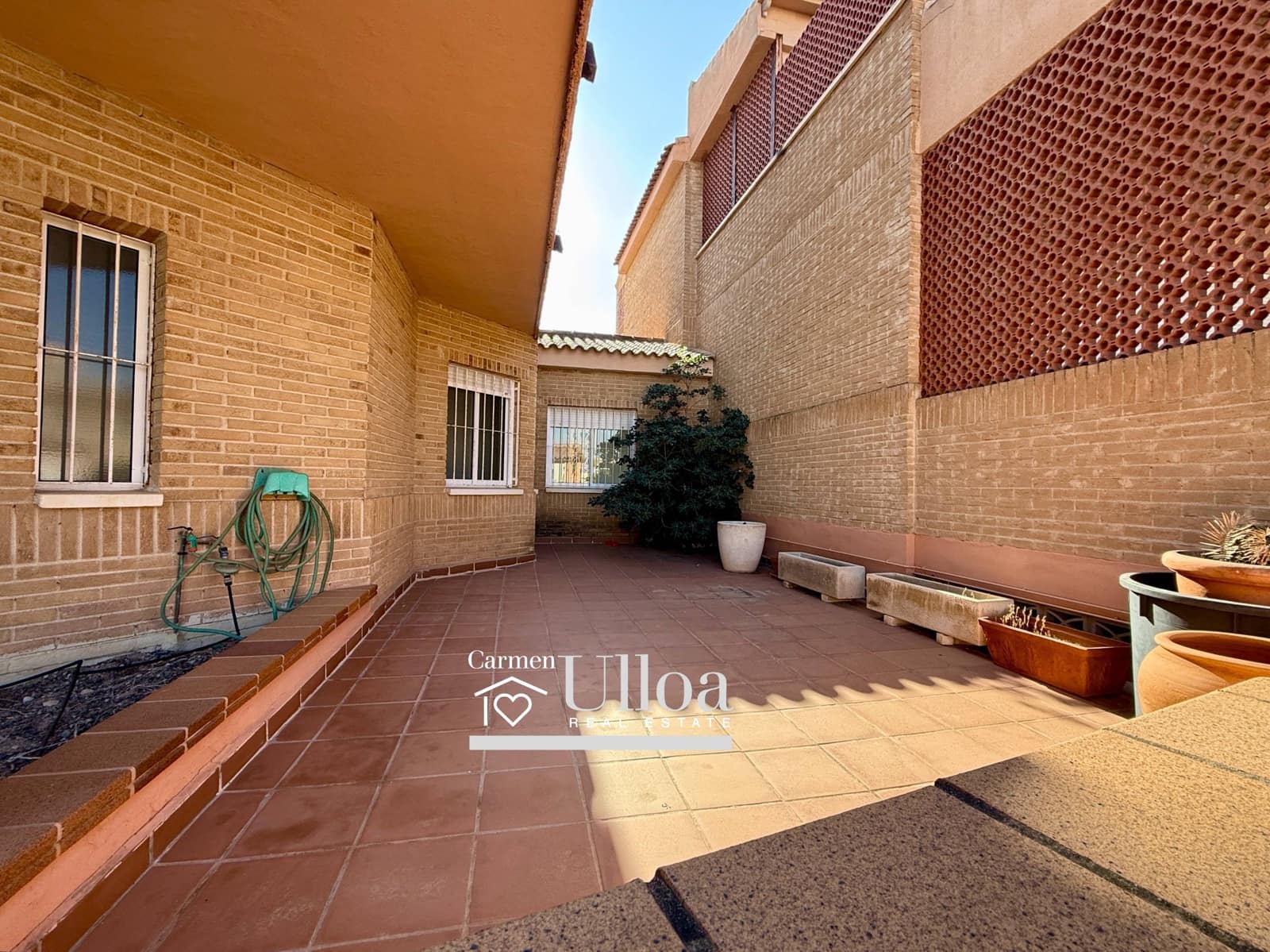 5 chambre Villa/Maison Mitoyenne à vendre à Playa de San Juan avec piscine garage - 785 000 € (Ref: 9450467)