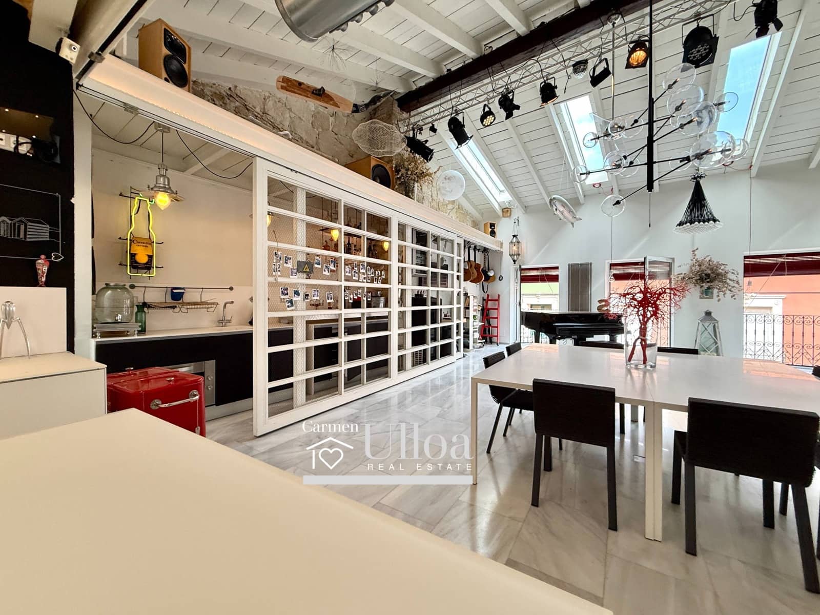 4 bedroom Flat for sale in Alicante / Alacant city - € 1,850,000 (Ref: 9468600)