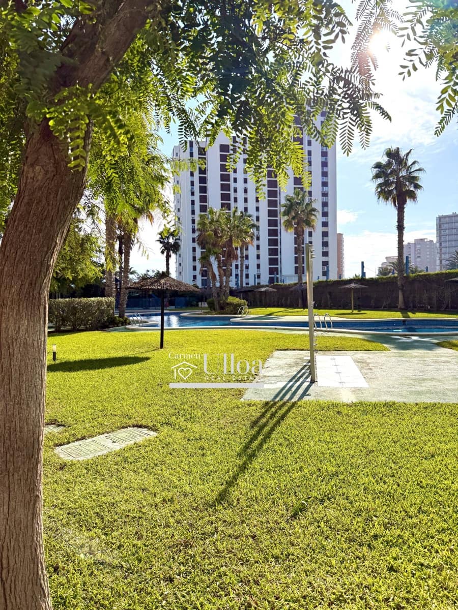 1 slaapkamer Appartement te koop in Alicante stad met zwembad garage - € 360.000 (Ref: 9471225)