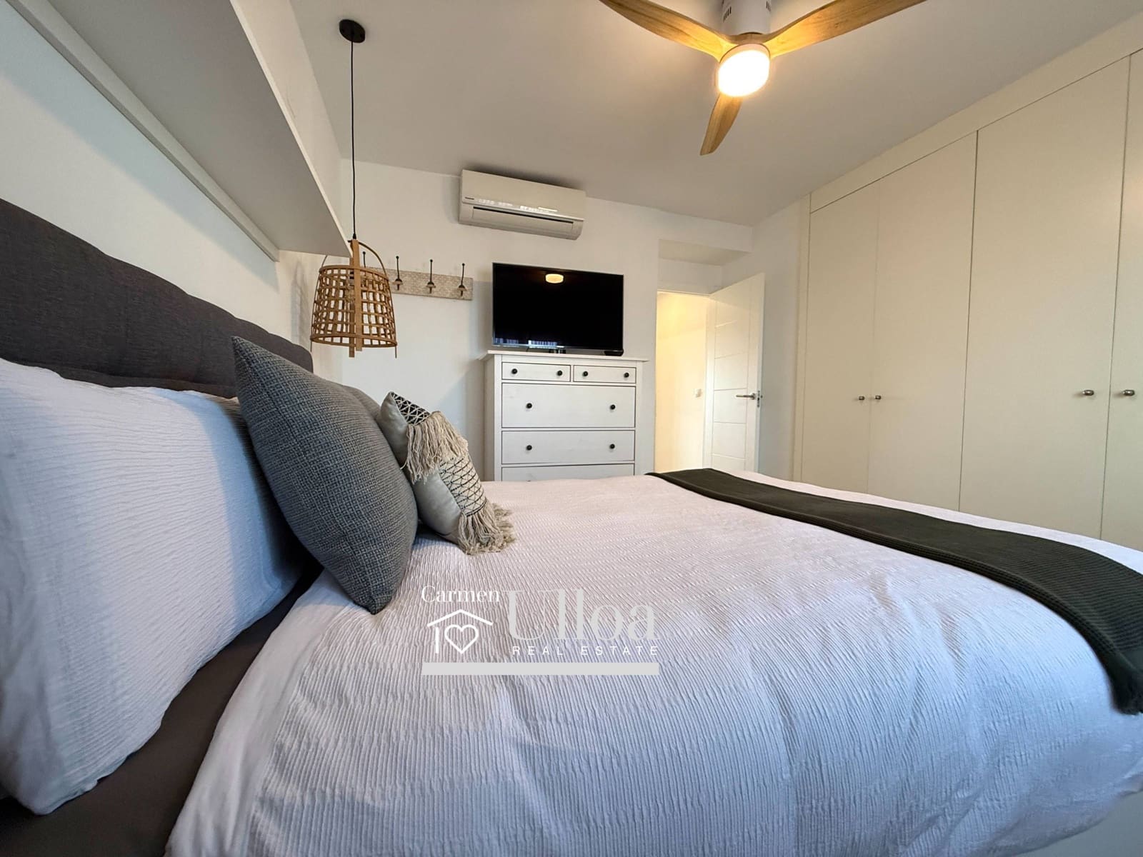 1 slaapkamer Appartement te koop in Alicante stad met zwembad garage - € 360.000 (Ref: 9471225)