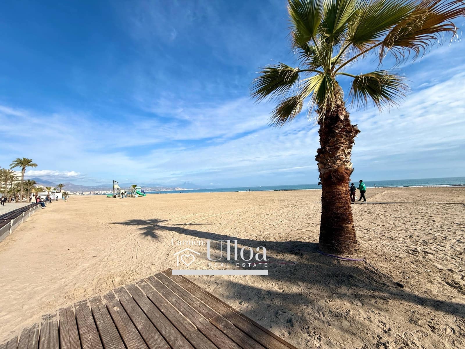 1 slaapkamer Appartement te koop in Alicante stad met zwembad garage - € 360.000 (Ref: 9471225)