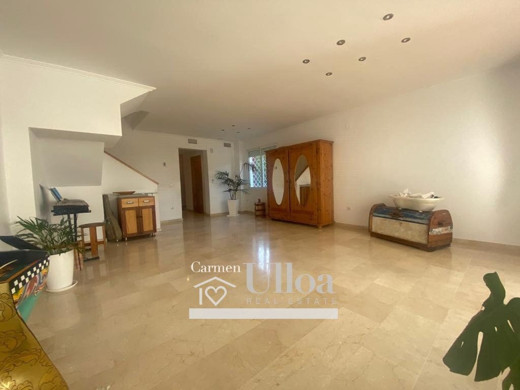 3 sypialnia Dom szeregowy do wynajęcia w Miasto Alicante / Alacant z basenem garażem - 1 950 € (Ref: 9481315)