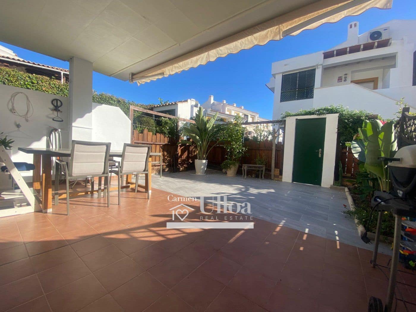 3 sypialnia Dom szeregowy do wynajęcia w Miasto Alicante / Alacant z basenem garażem - 1 950 € (Ref: 9481315)