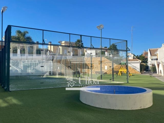 3 Zimmer Reihenhaus zu vermieten in Alicante Golf, Alicante / Alacant Stadt mit Pool Garage - 1.950 € (Ref: 9481315)