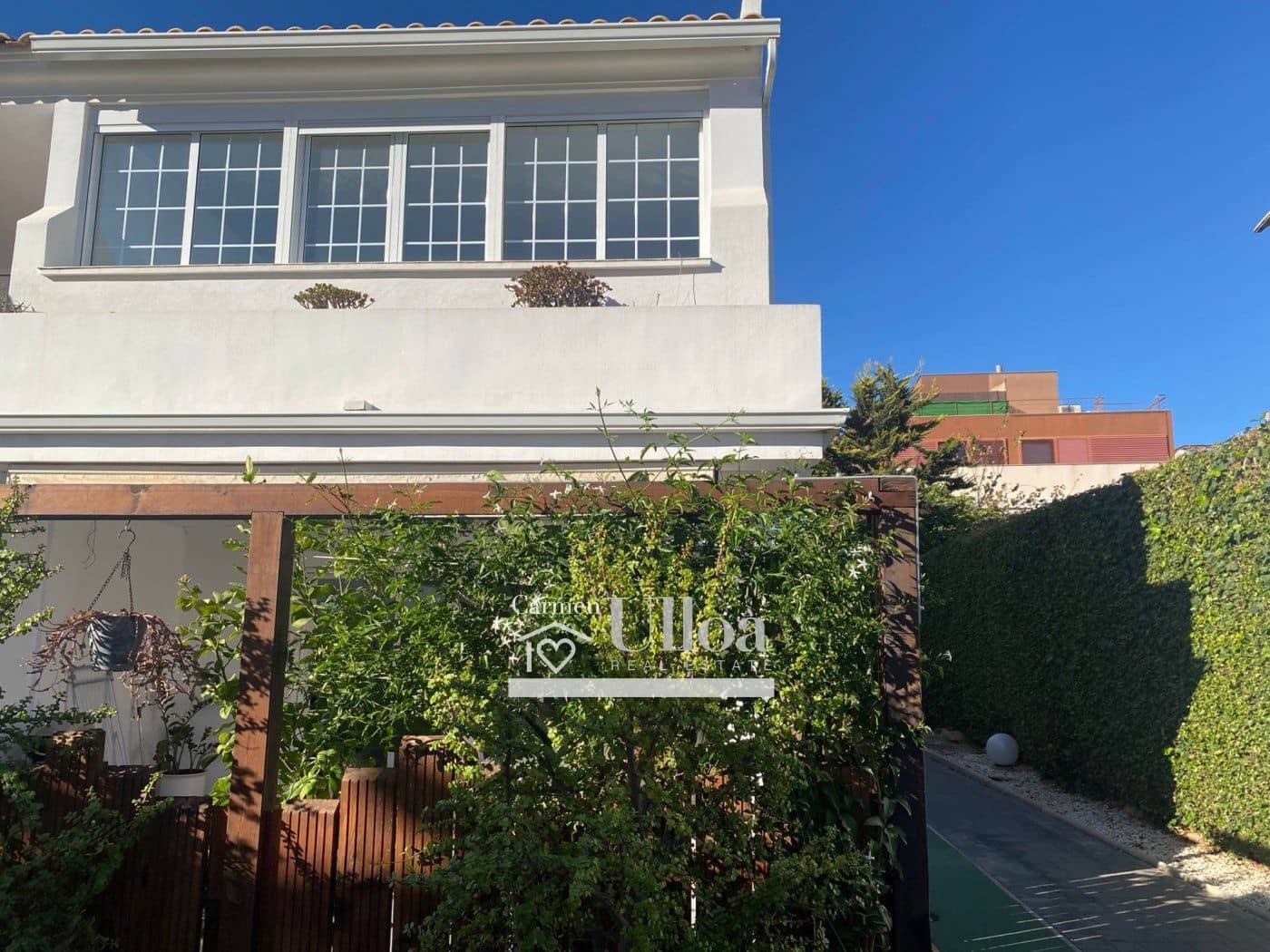 3 bedroom Terraced Villa for rent in Playa de San Juan with pool garage - € 1,950 (Ref: 9481315)