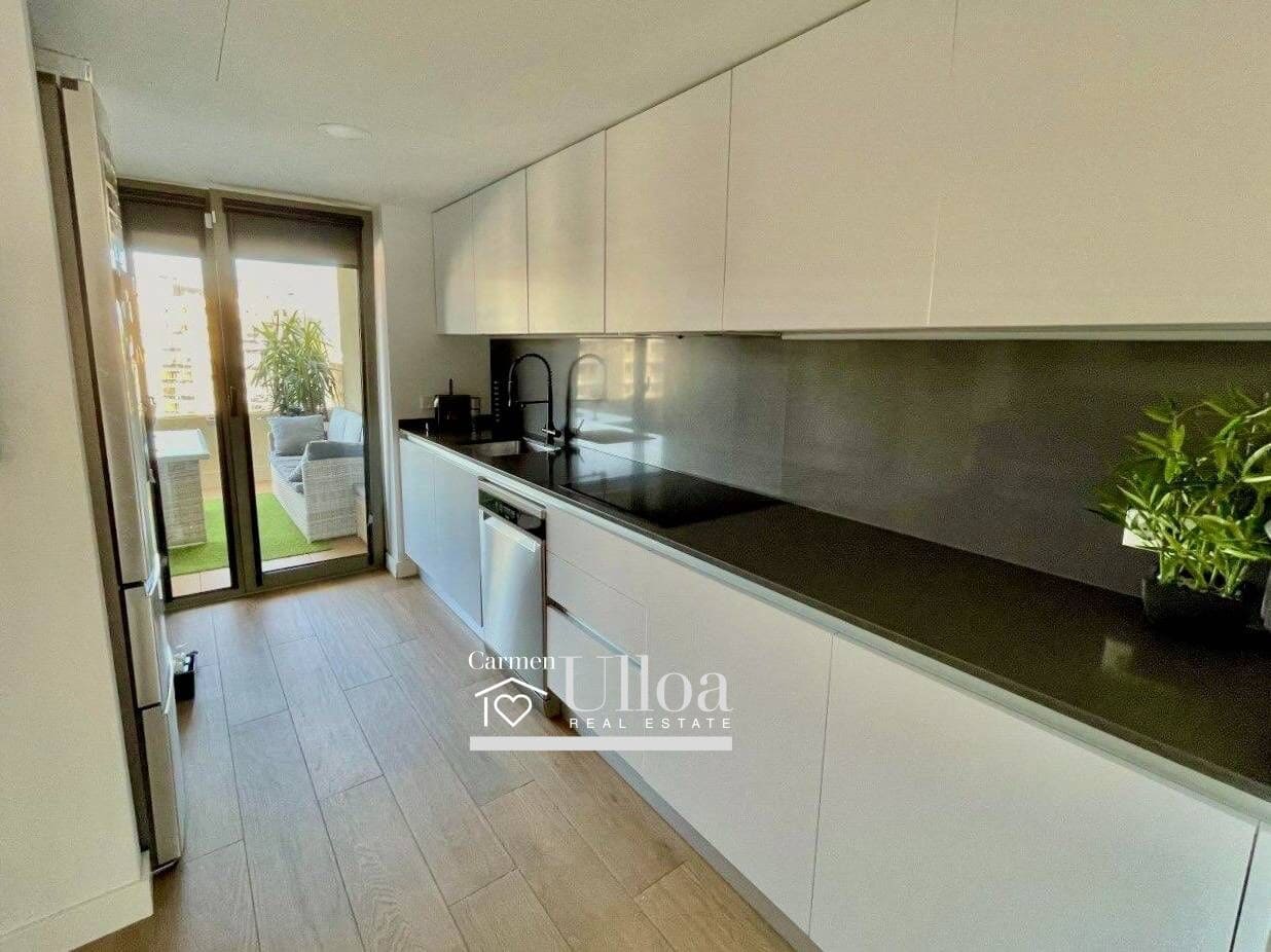 3 bedroom Apartment for sale in Playa de San Juan with pool garage - € 730,000 (Ref: 9491637)