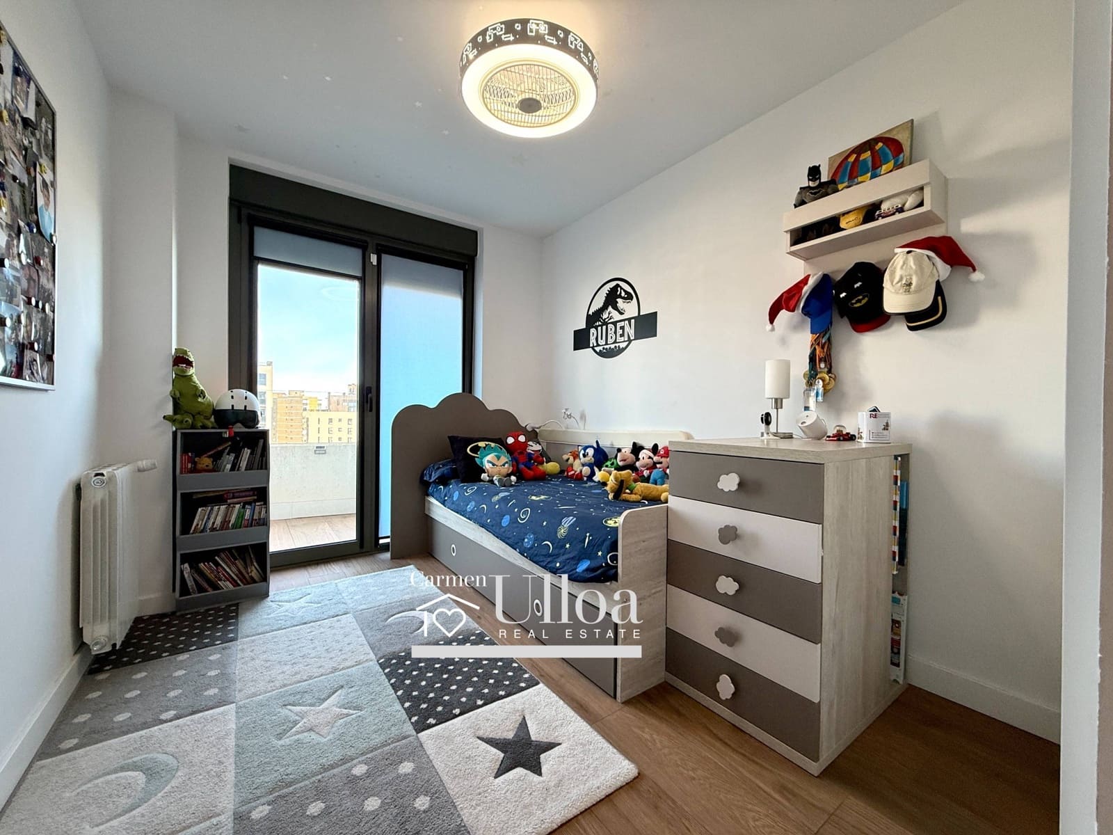 3 bedroom Apartment for sale in Alicante / Alacant city with pool garage - € 699,000 (Ref: 9491637)