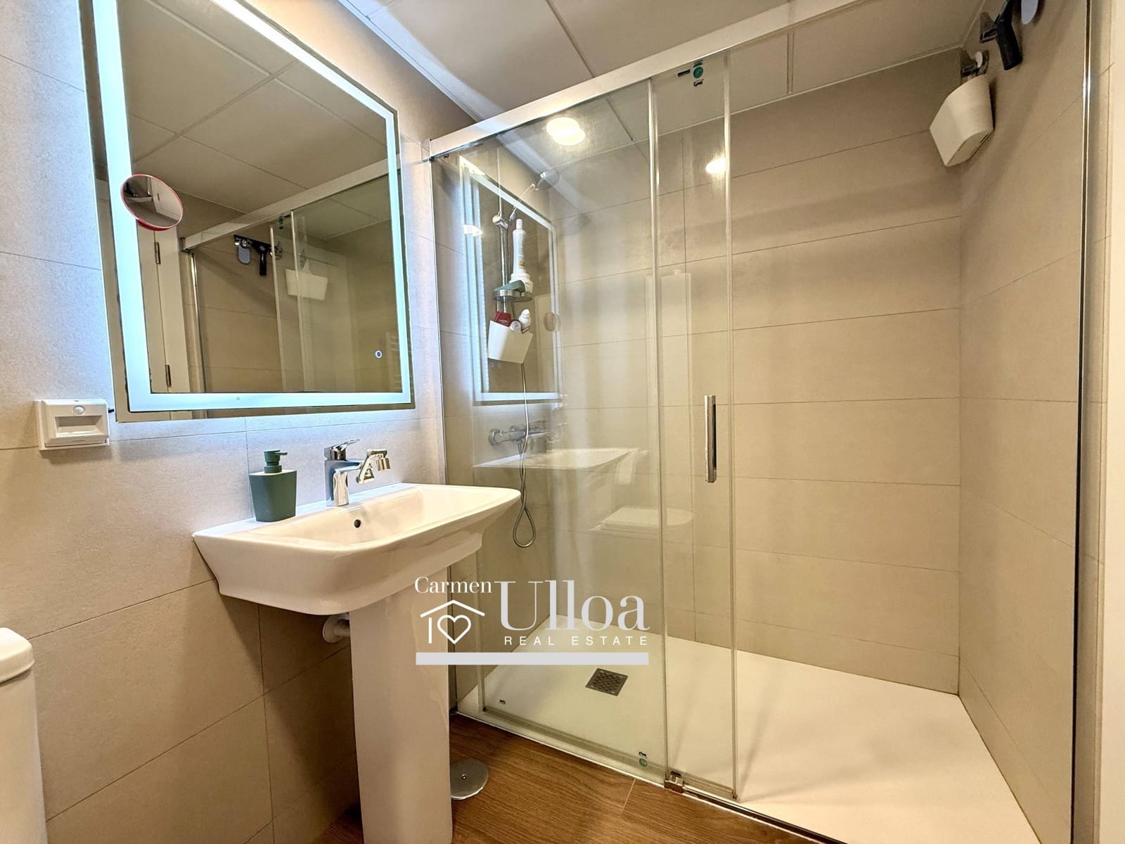 3 bedroom Apartment for sale in Alicante / Alacant city with pool garage - € 699,000 (Ref: 9491637)