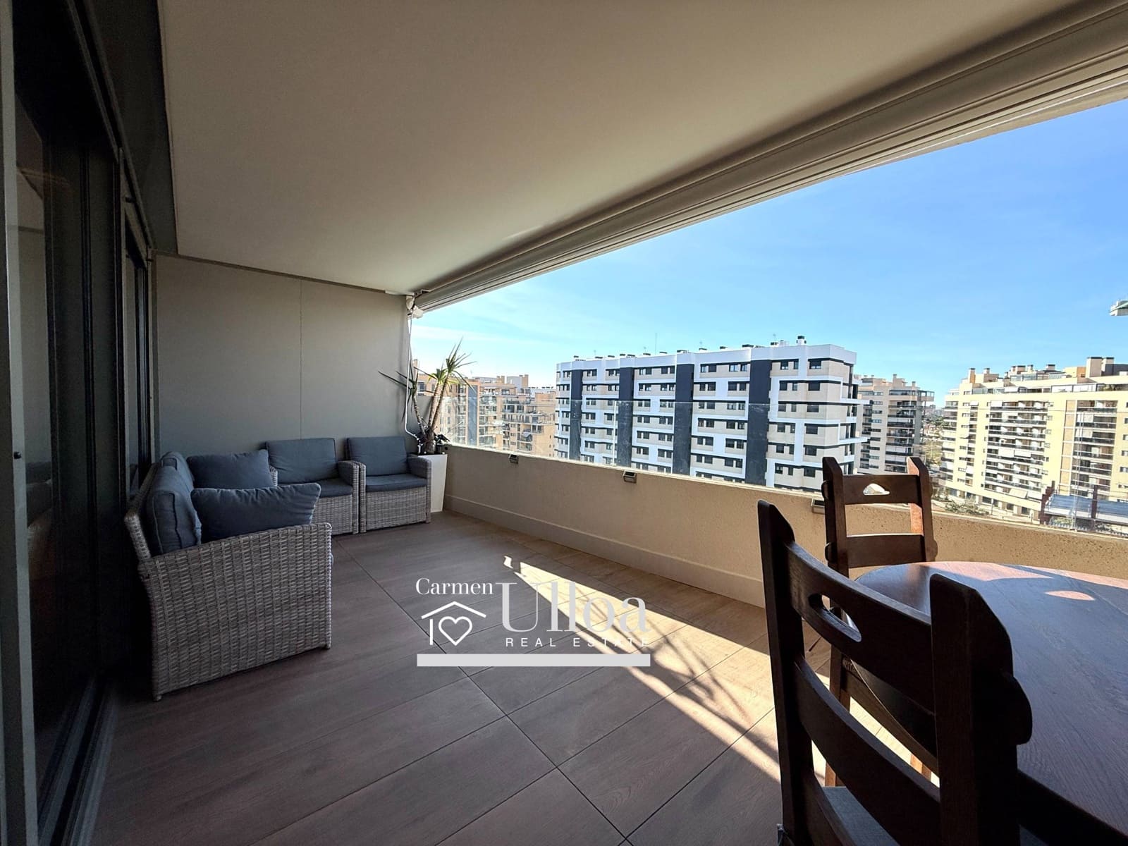 3 bedroom Apartment for sale in Alicante / Alacant city with pool garage - € 699,000 (Ref: 9491637)
