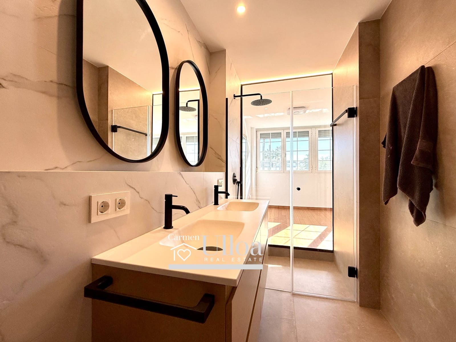 4 bedroom Terraced Villa for sale in Playa de San Juan with pool garage - € 540,000 (Ref: 9497571)